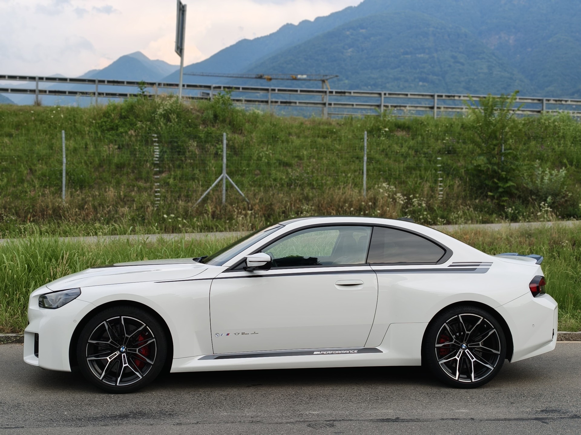BMW M2 Steptronic-image-3