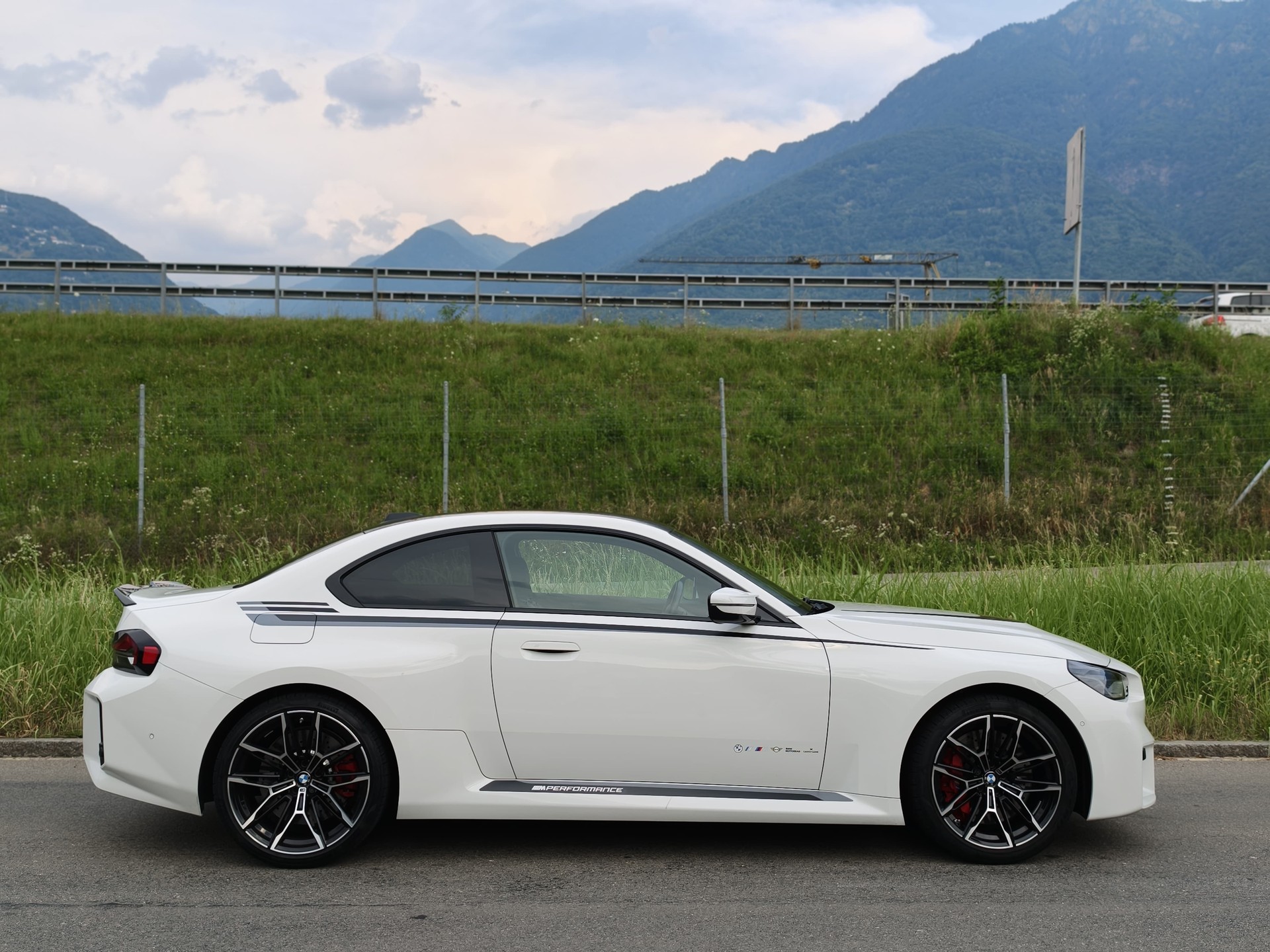 BMW M2 Steptronic-image-7