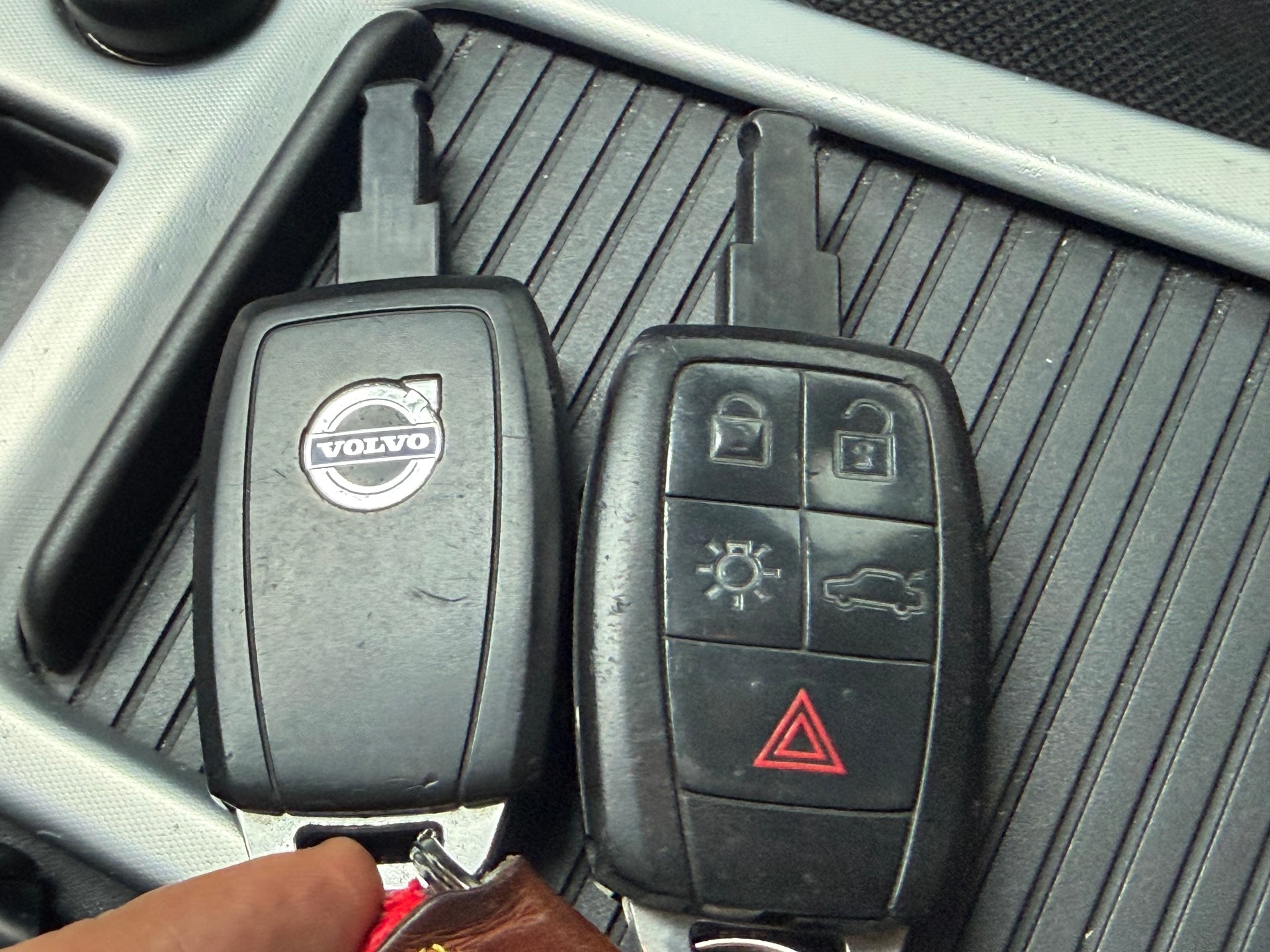 VOLVO V50 1.6 Summum-image-4