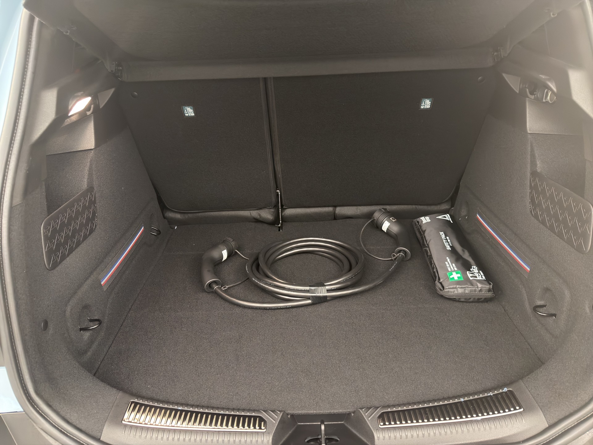 RENAULT R4 E-Tech Comfort Range plein-image-12