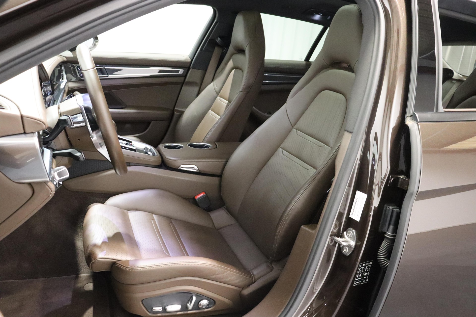 PORSCHE Panamera Sport Turismo 2.9 V6 4 E-Hybrid-image-0
