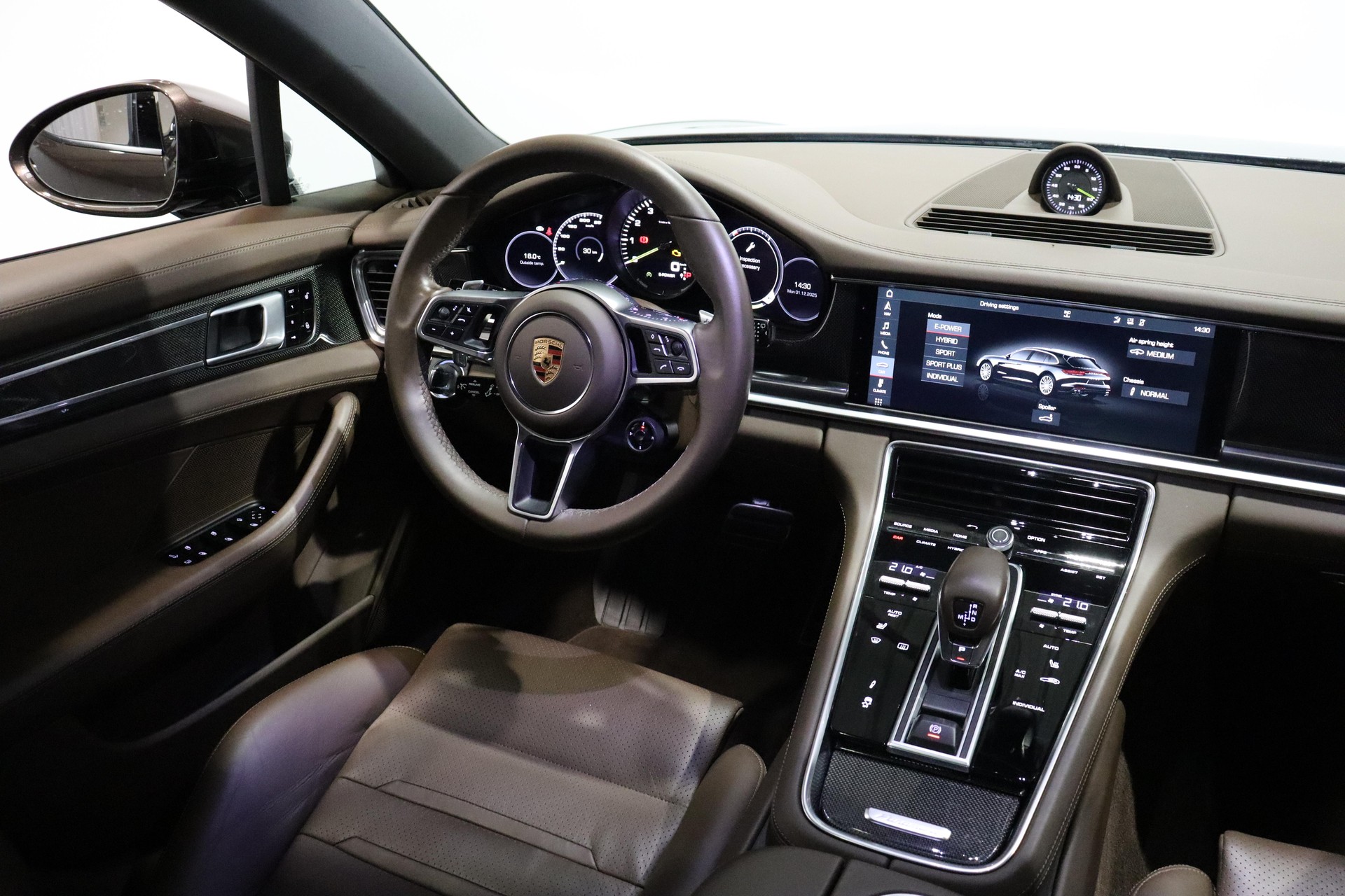PORSCHE Panamera Sport Turismo 2.9 V6 4 E-Hybrid-image-6