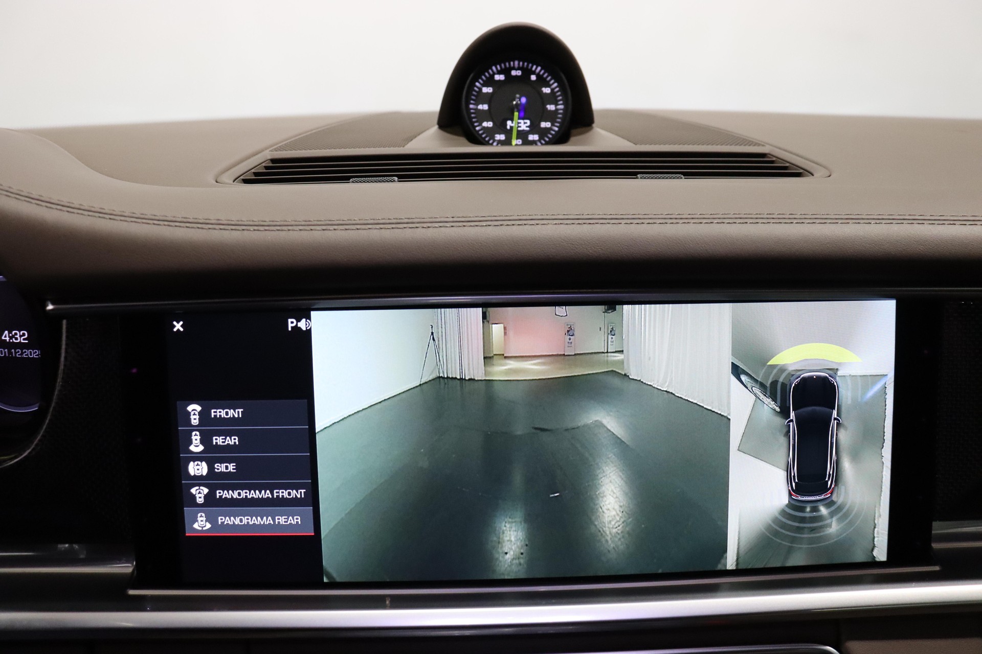 PORSCHE Panamera Sport Turismo 2.9 V6 4 E-Hybrid-image-13