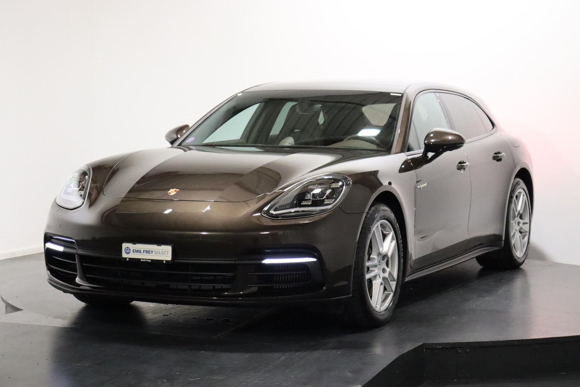 PORSCHE Panamera Sport Turismo 2.9 V6 4 E-Hybrid-image-1