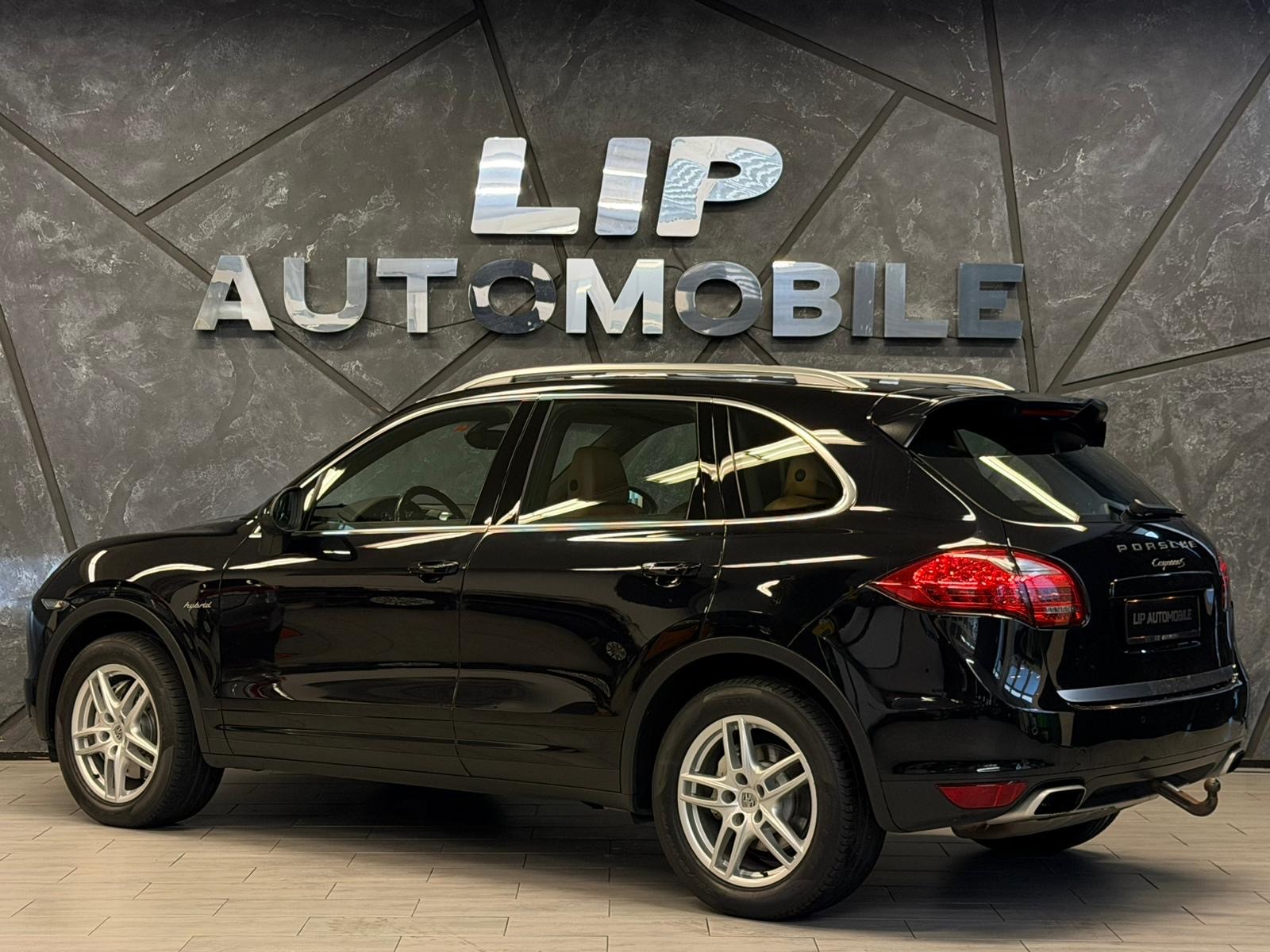 PORSCHE Cayenne S Hybrid-image-7