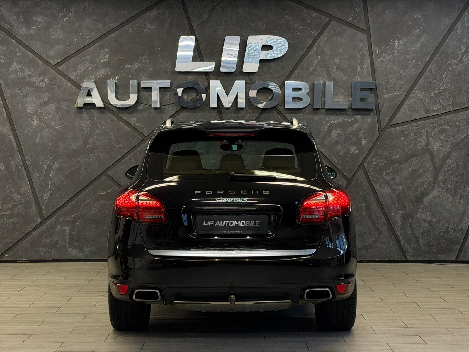 PORSCHE Cayenne S Hybrid-image-6