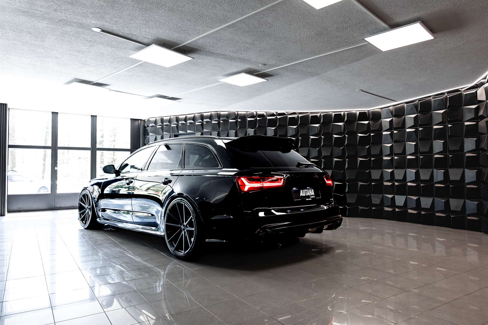 AUDI RS6 Avant 4.0 TFSI V8 quattro Tiptronic-showroom-element-2