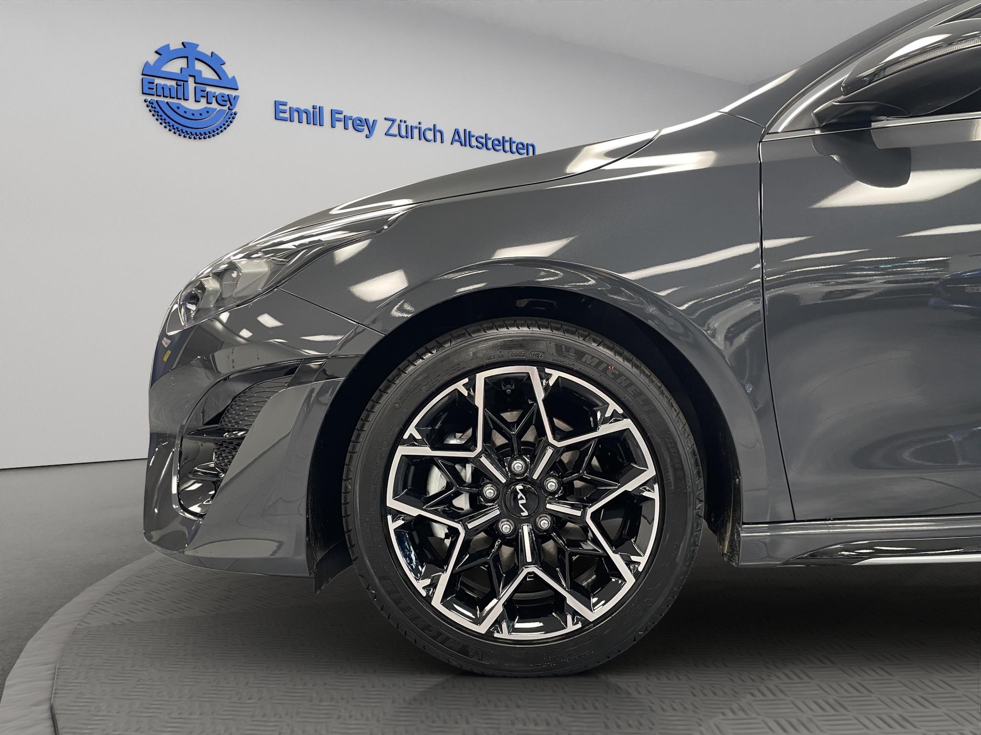 KIA Ceed 1.5 T-GDi MHEV GT-Line-image-11