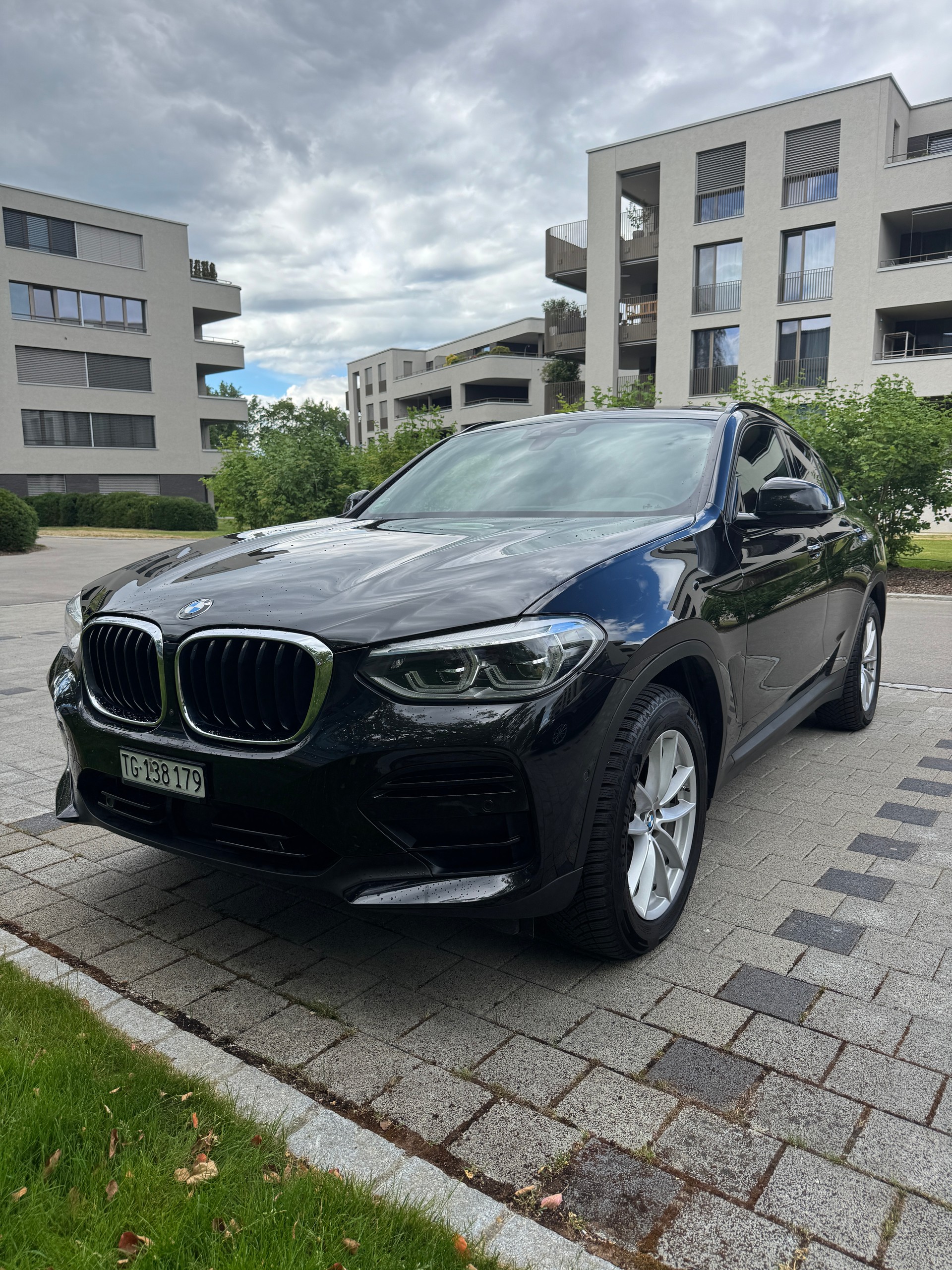 BMW 30d xDrive-image-0