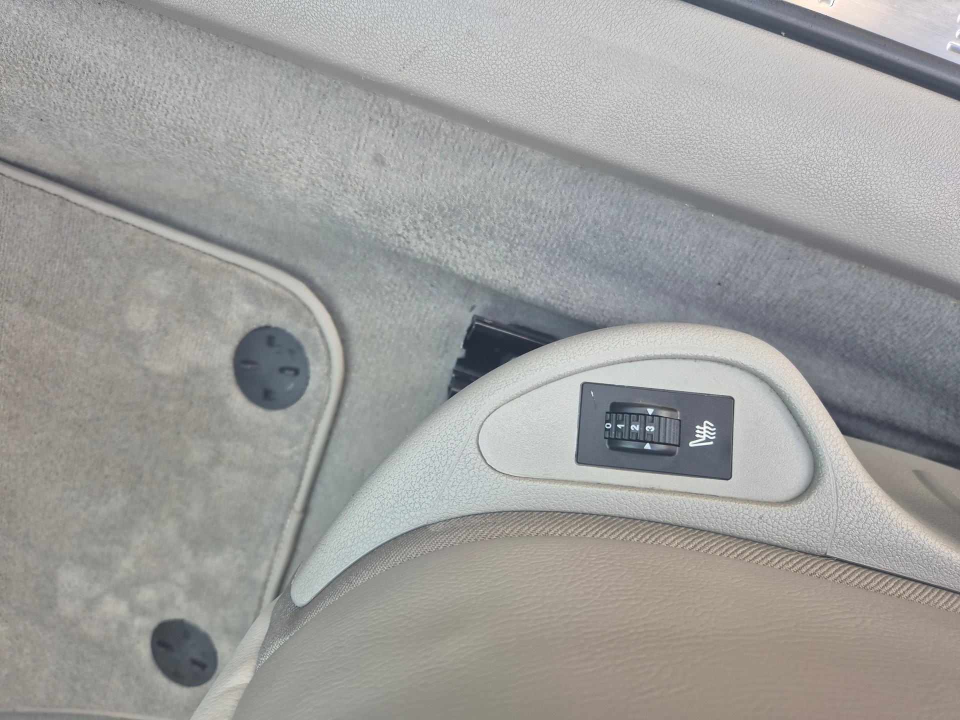 PEUGEOT 308 CC 1.6 16V Turbo Platinum Automatic-image-8
