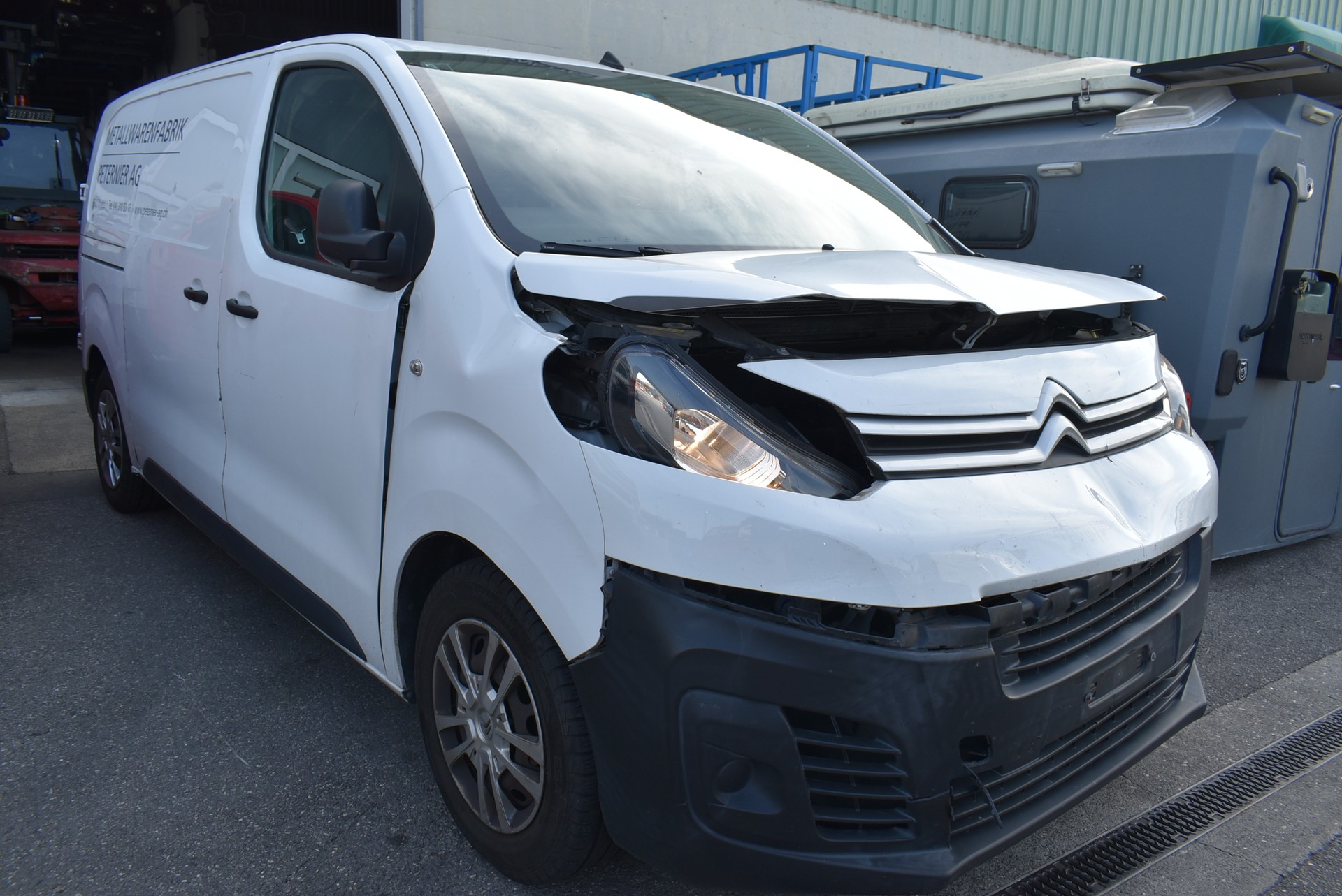 CITROEN Jumpy 2.0 BlueHDi 150 S&S M Attraction-image-2