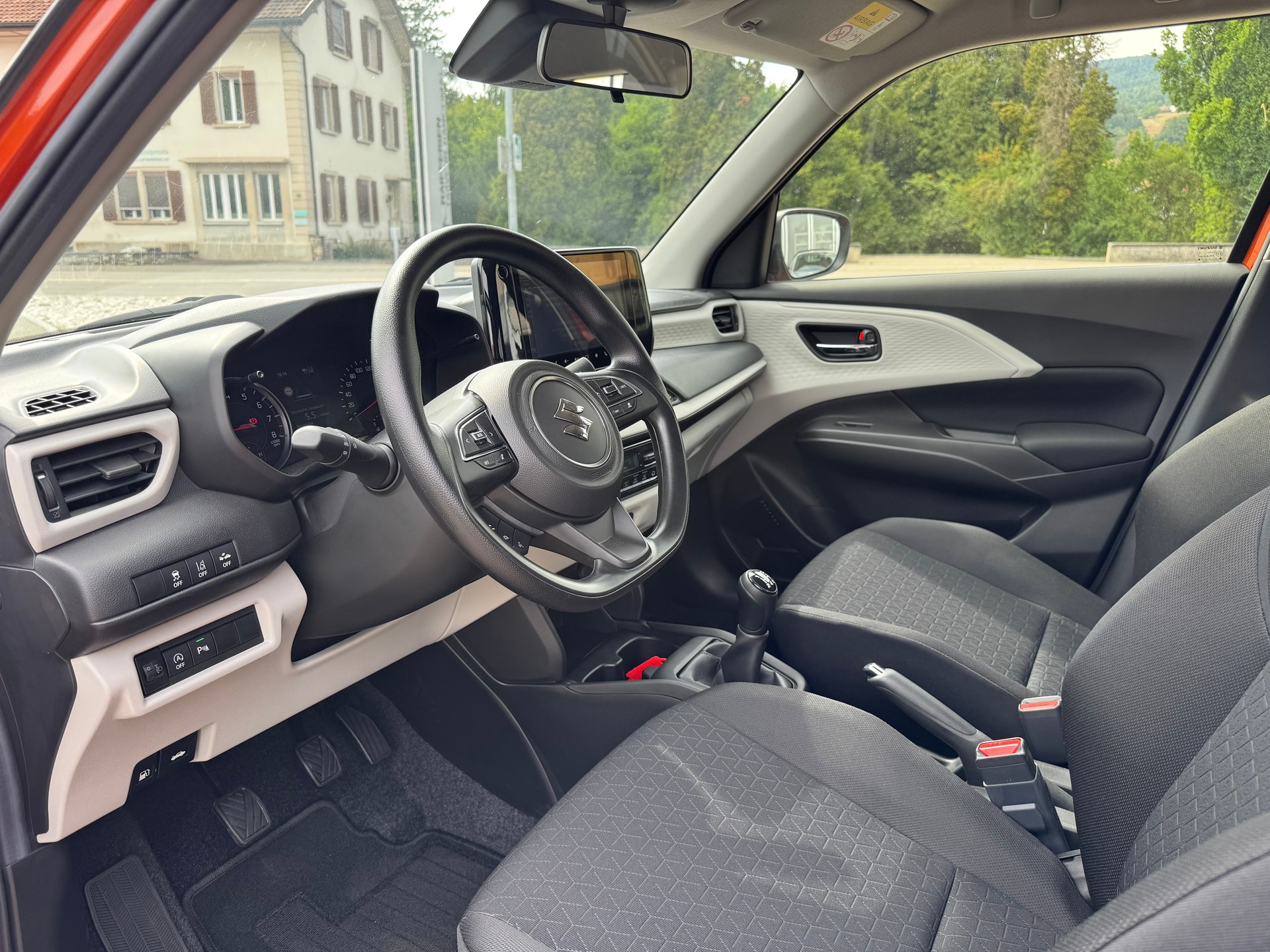 SUZUKI Swift 1.2 Compact+ Hybrid 4x4-image-8