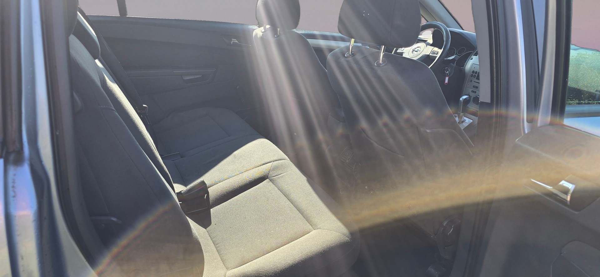 OPEL Zafira 1.9 CDTI Edition Automatic-image-11
