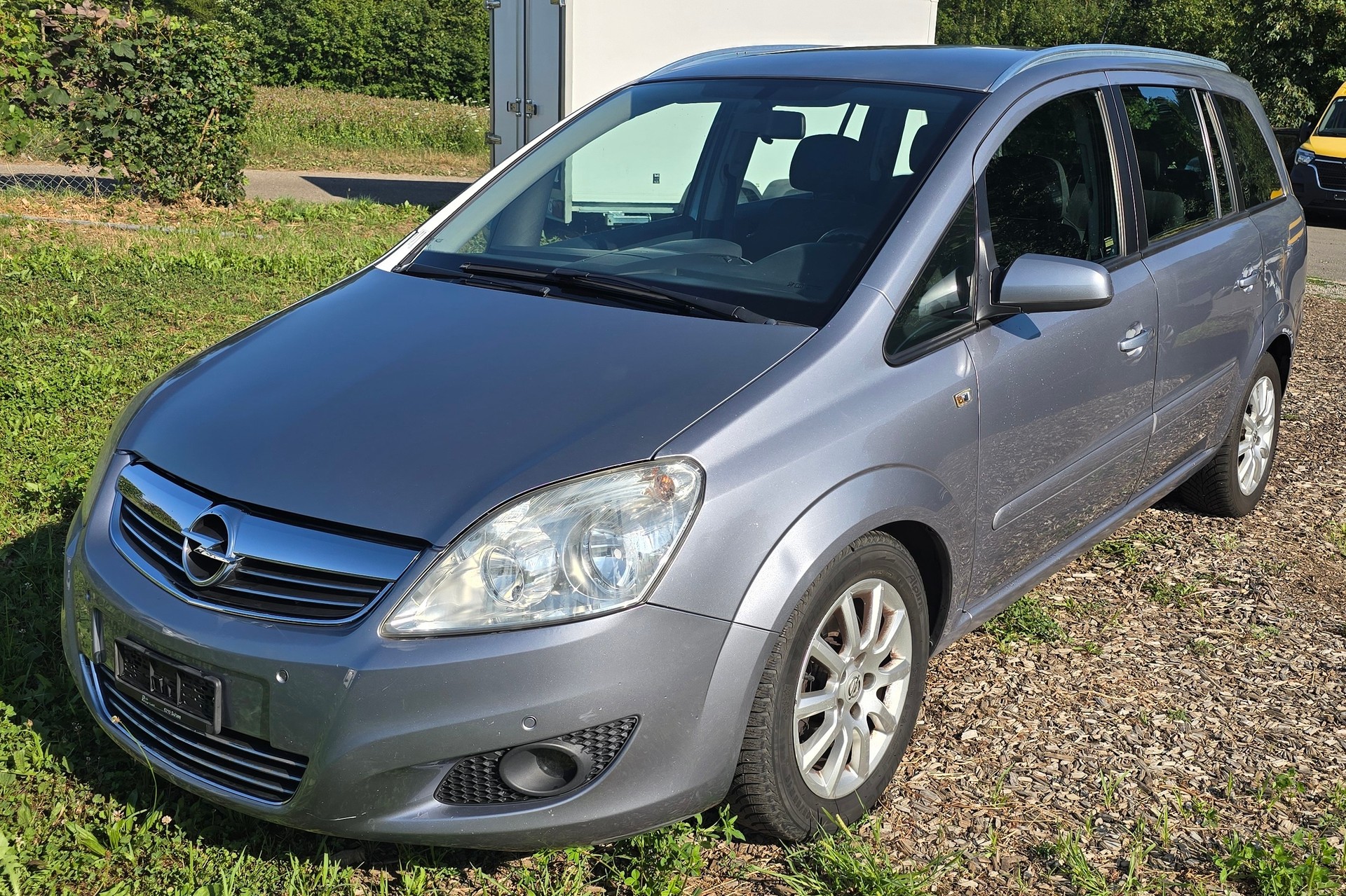 OPEL Zafira 1.9 CDTI Edition Automatic-image-0