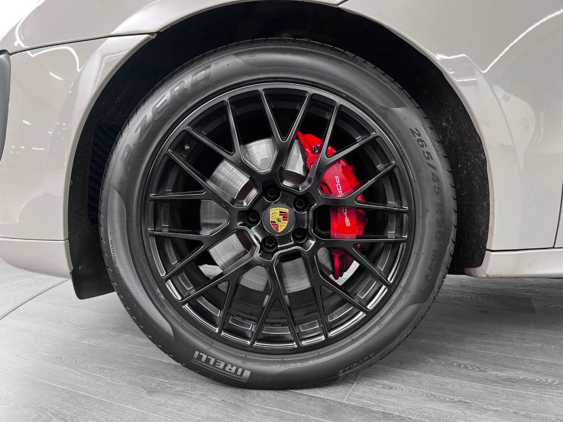 PORSCHE Macan GTS-image-10