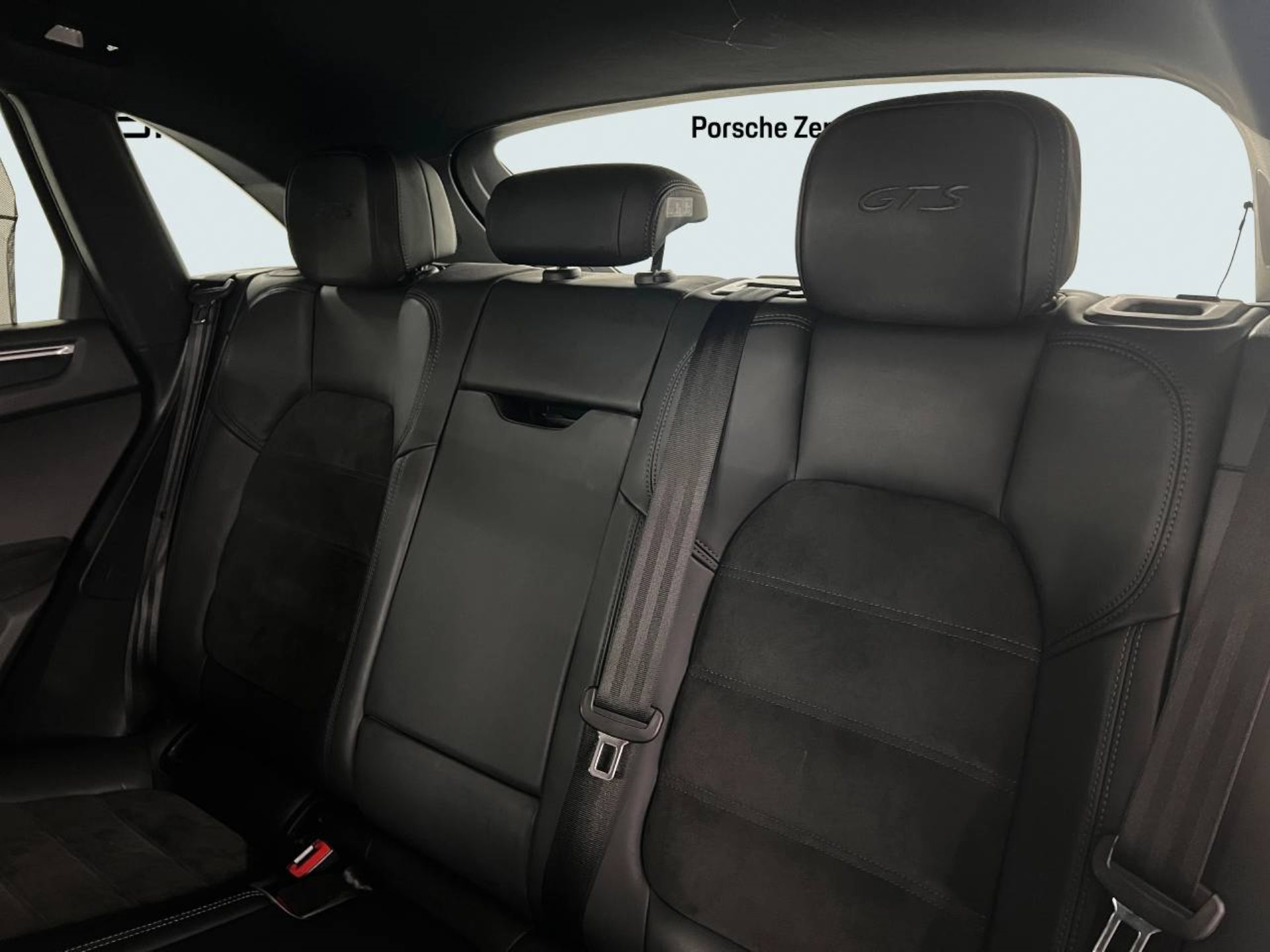 PORSCHE Macan GTS-image-21