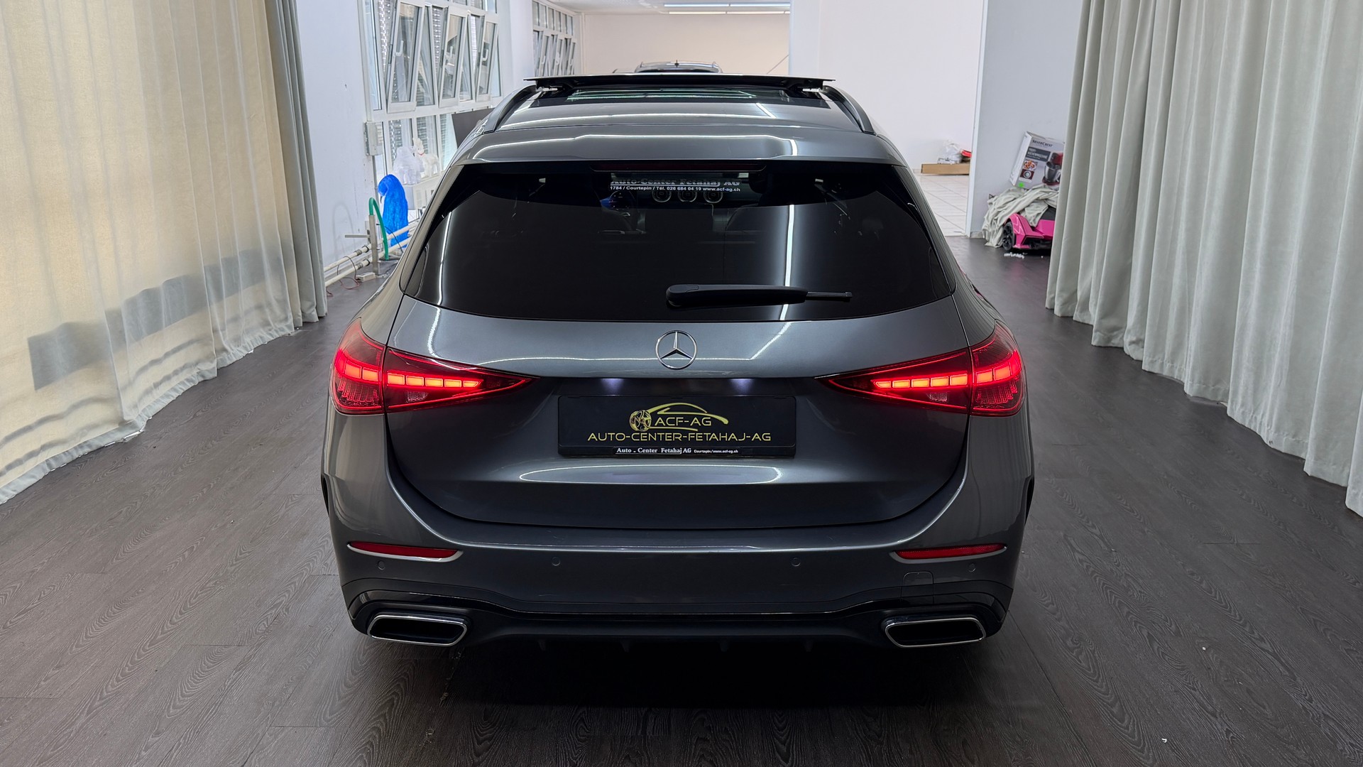 MERCEDES-BENZ C 220 d T 4Matic AMG Line-image-4