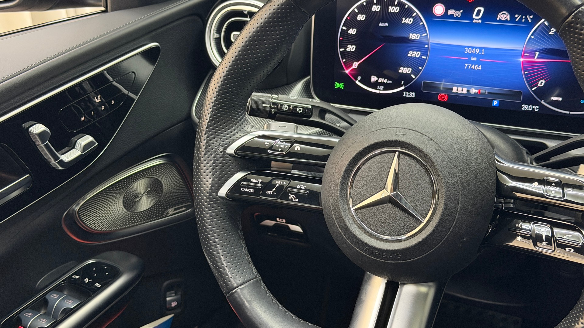 MERCEDES-BENZ C 220 d T 4Matic AMG Line-image-9