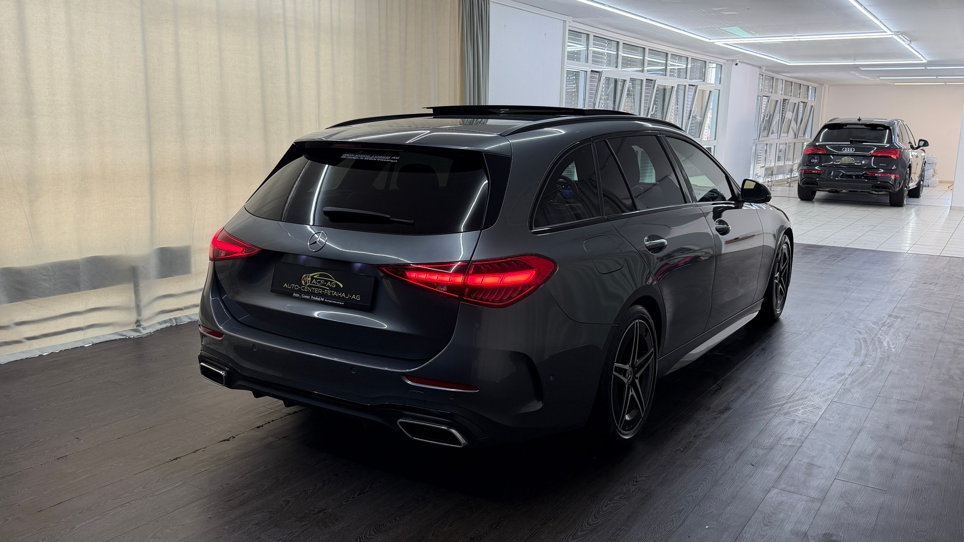 MERCEDES-BENZ C 220 d T 4Matic AMG Line-showroom-element-3