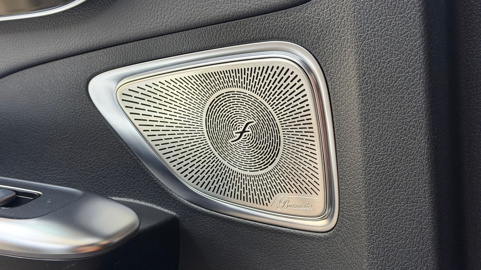 MERCEDES-BENZ C 220 d T 4Matic AMG Line-image-15