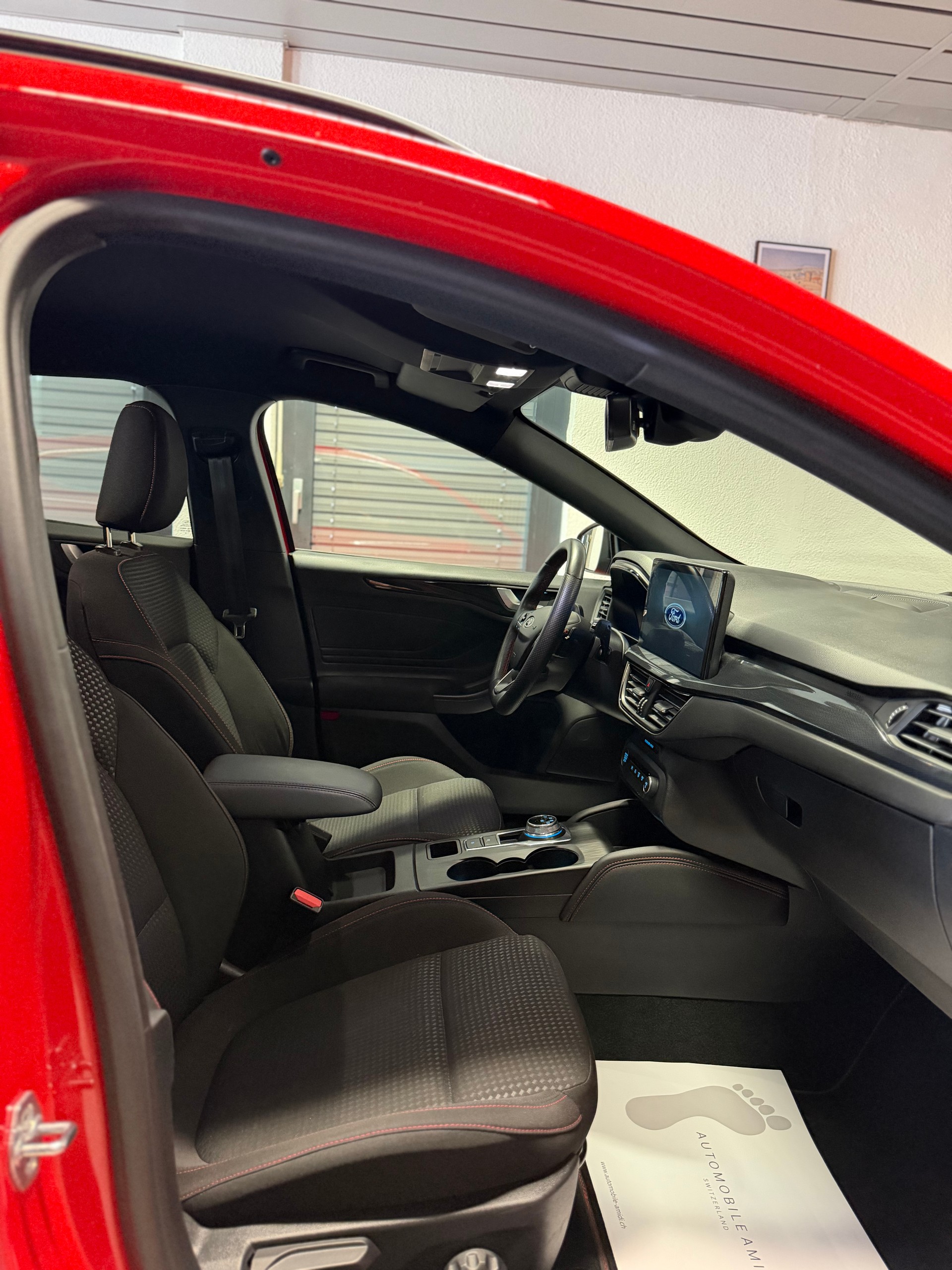 FORD Focus 1.5 TDCi EcoBlue ST-Line X Automatic-image-8