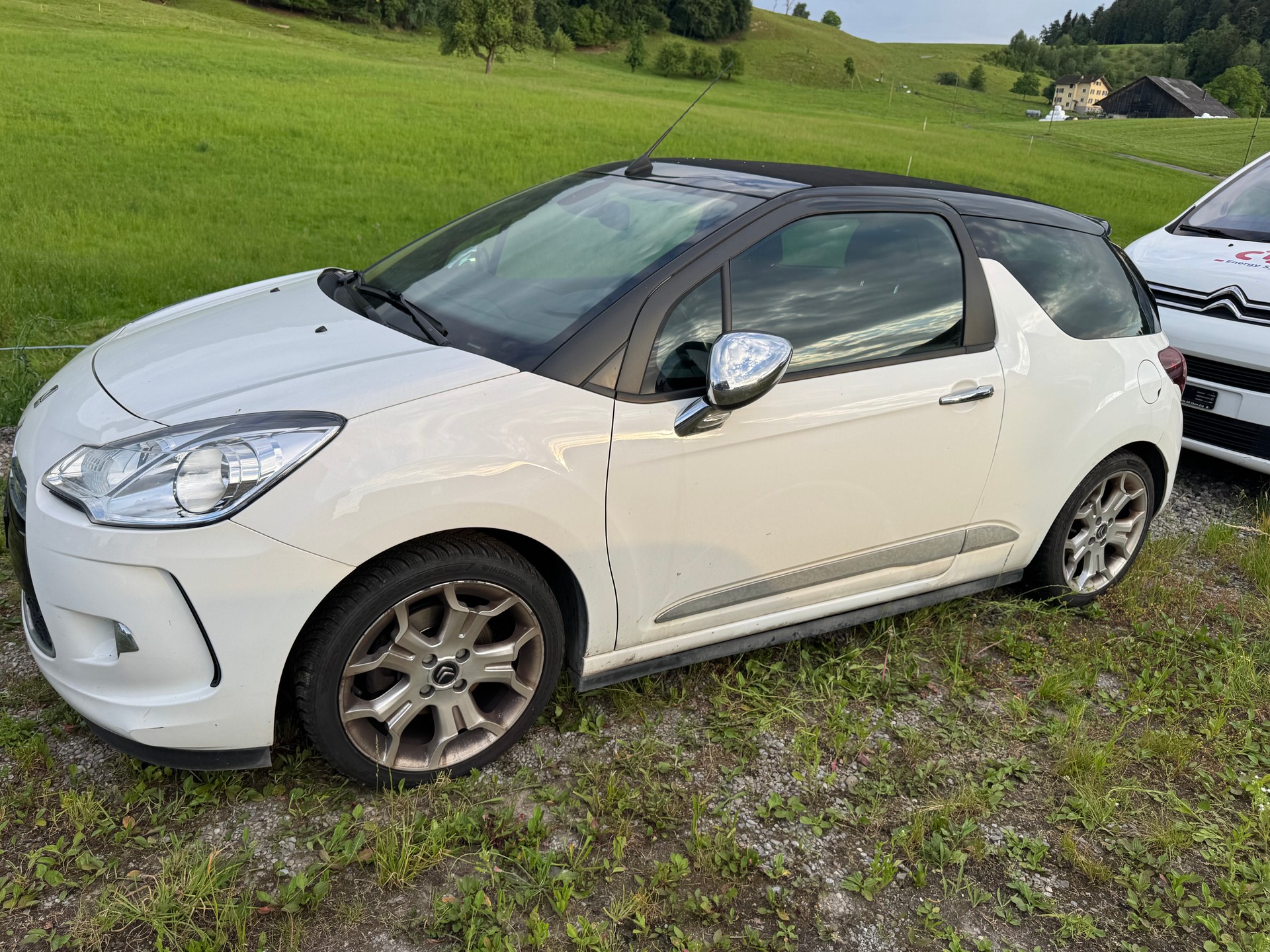 DS AUTOMOBILES DS3 Cabrio 1.6 THP Sport Chic-image-0