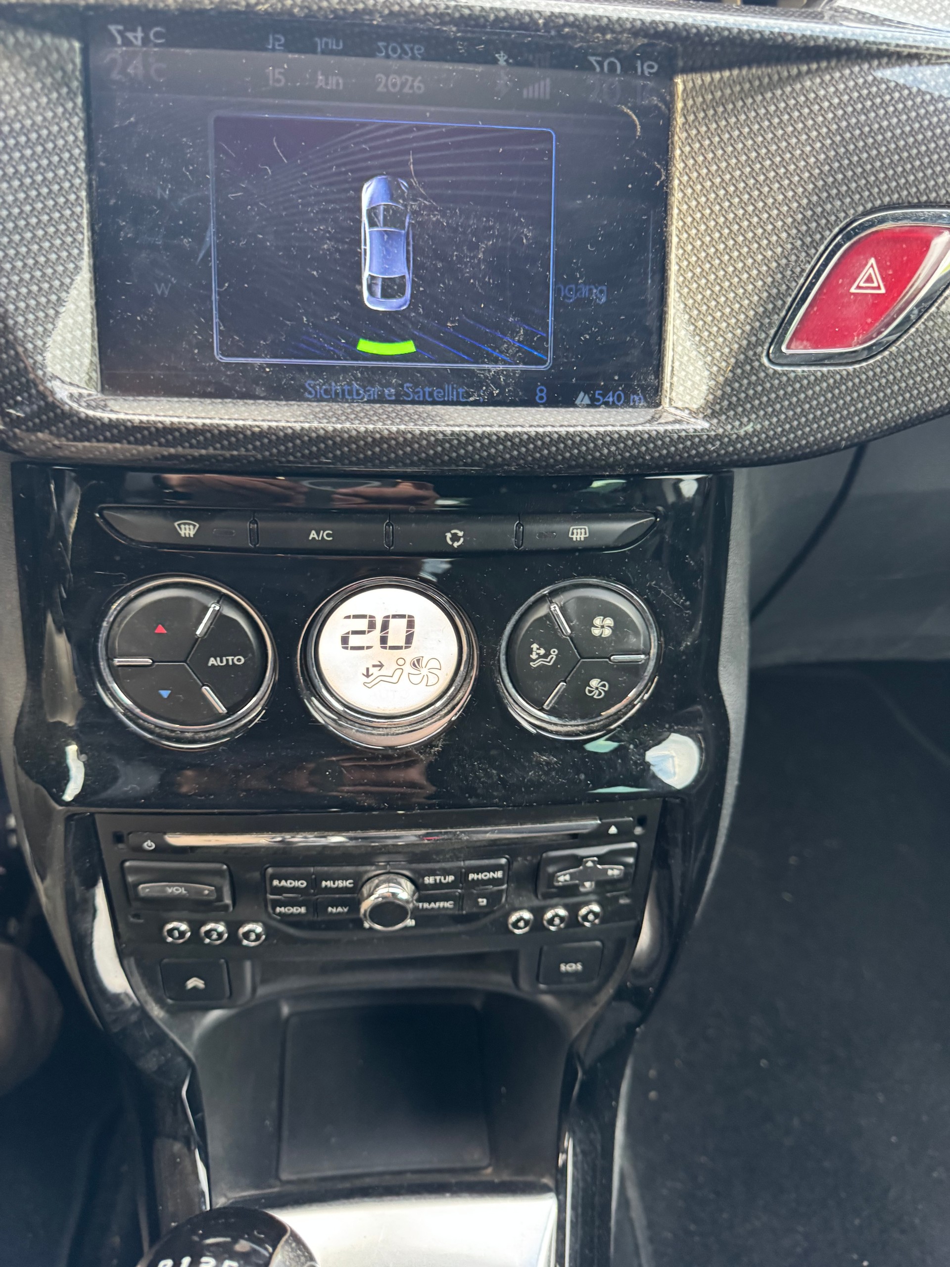 DS AUTOMOBILES DS3 Cabrio 1.6 THP Sport Chic-image-12