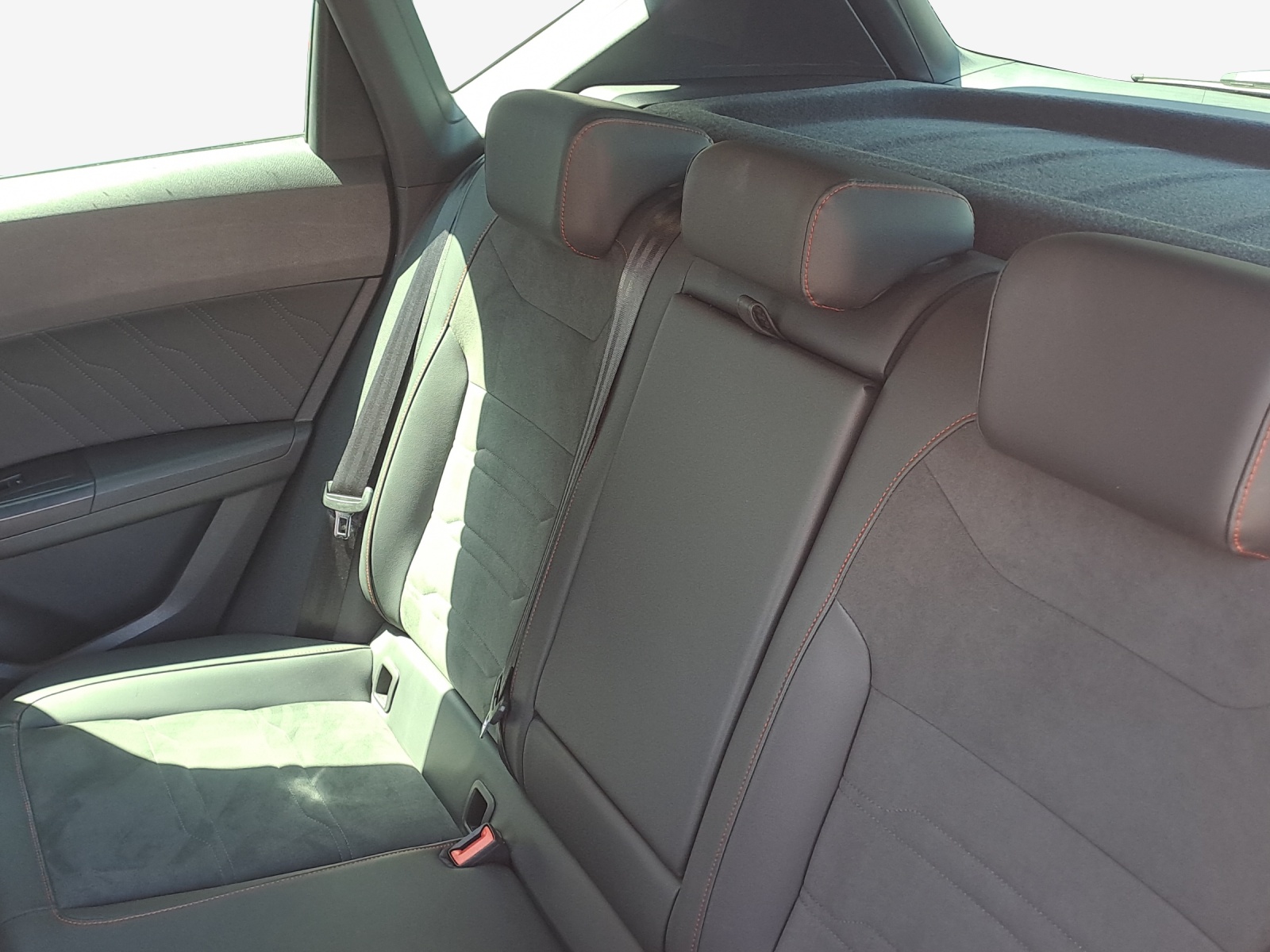 SEAT Ateca 1.5 TSI EVO Hola FR DSG-image-11