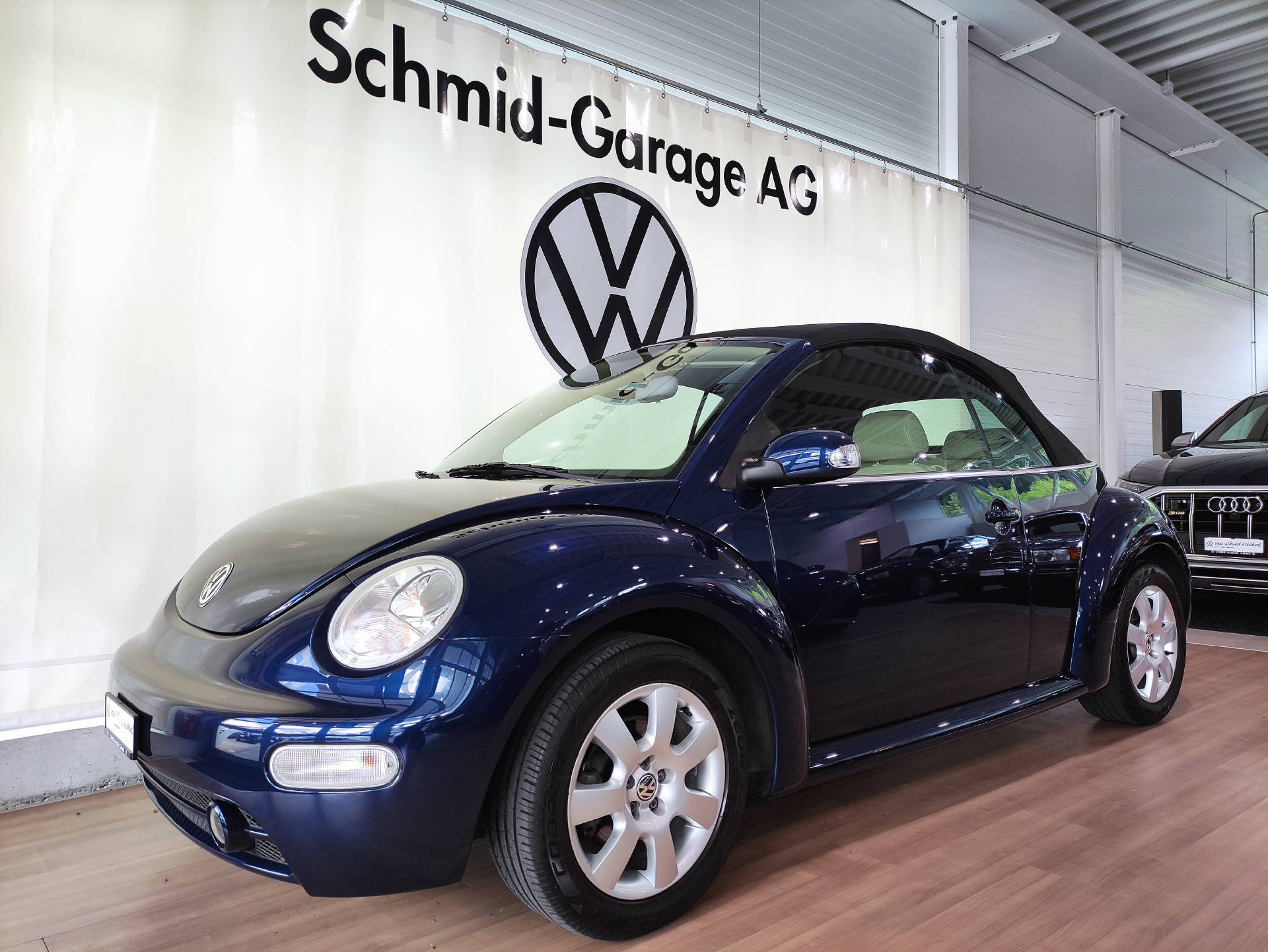 VW Beetle Cabriolet 1.6-image-11