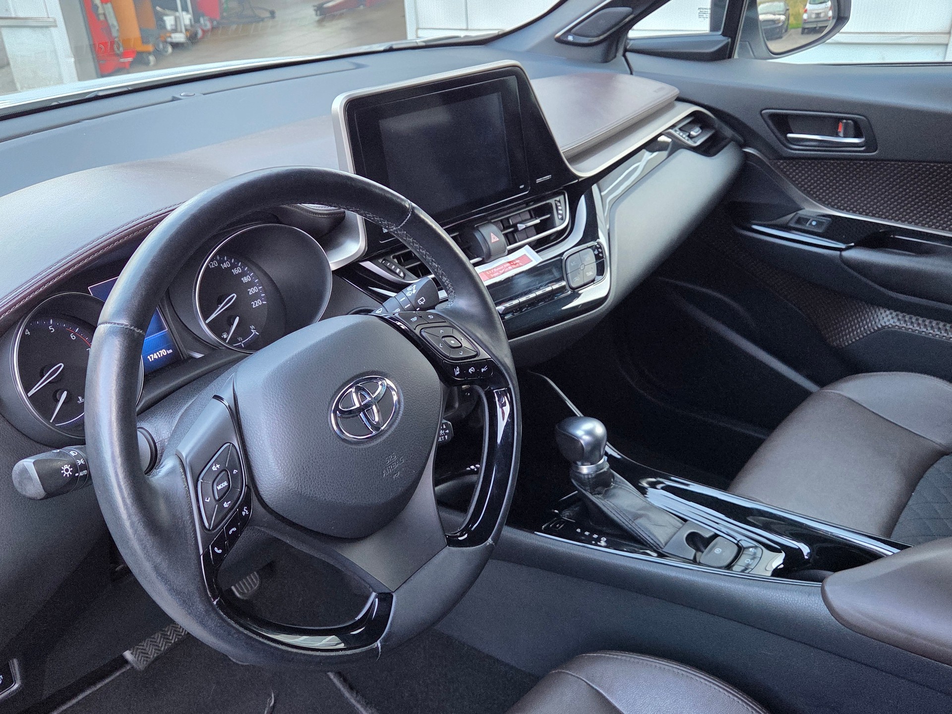 TOYOTA C-HR 1.2 Turbo Premium 4WD Multidrive S-image-5