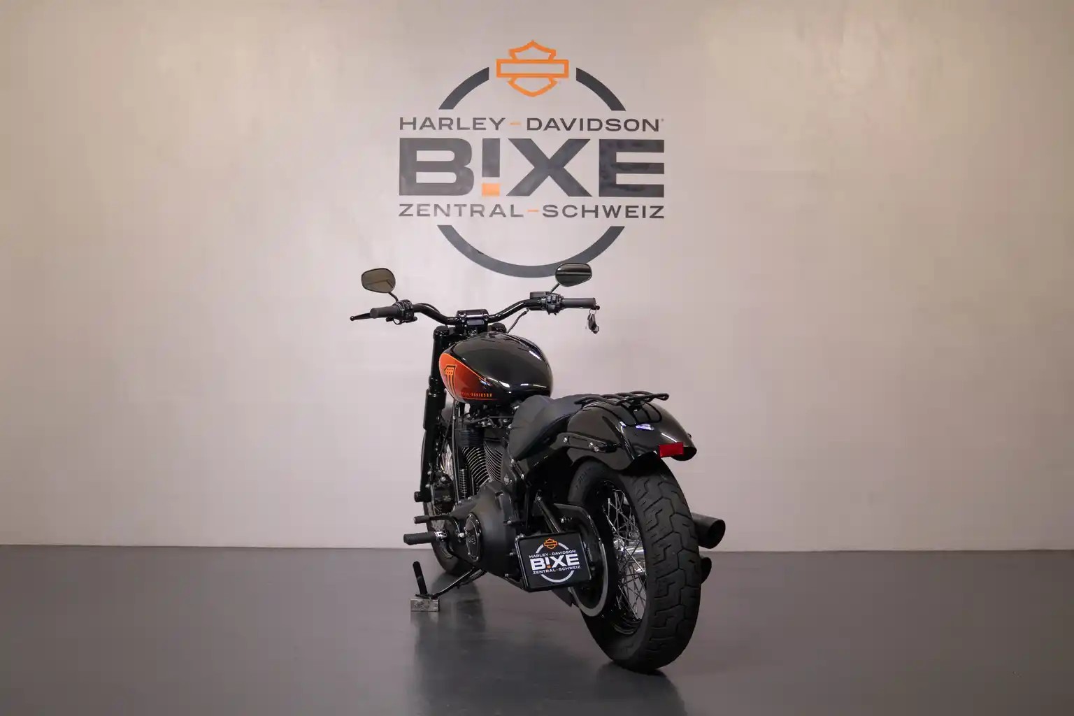 HARLEY-DAVIDSON FXBBS Street Bob 114-image-1