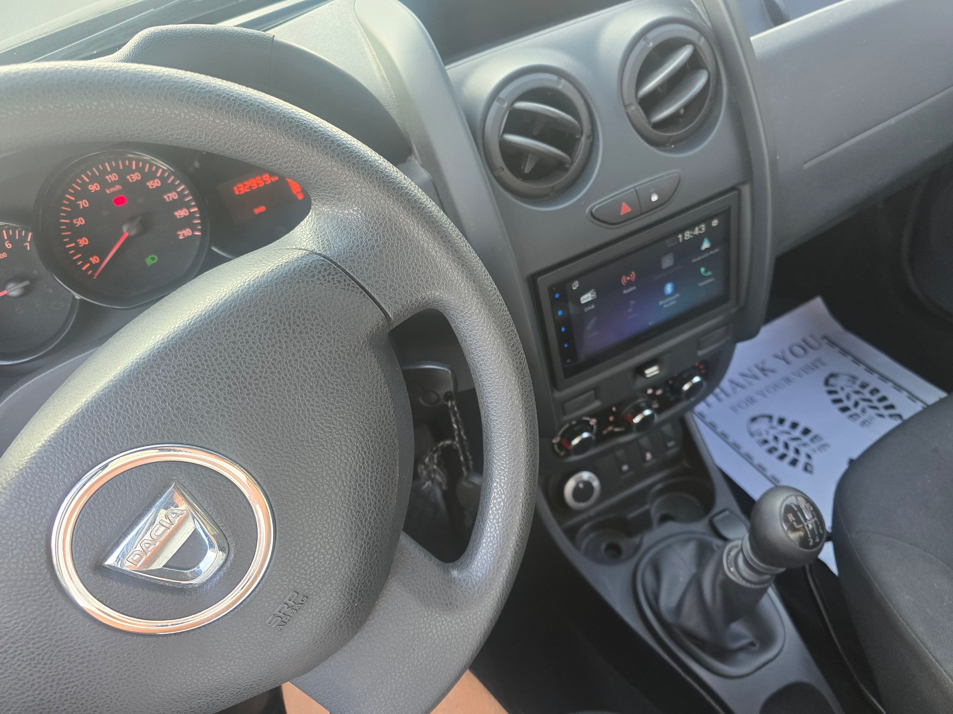 DACIA Duster 1.6 Celebration 4x4-image-15