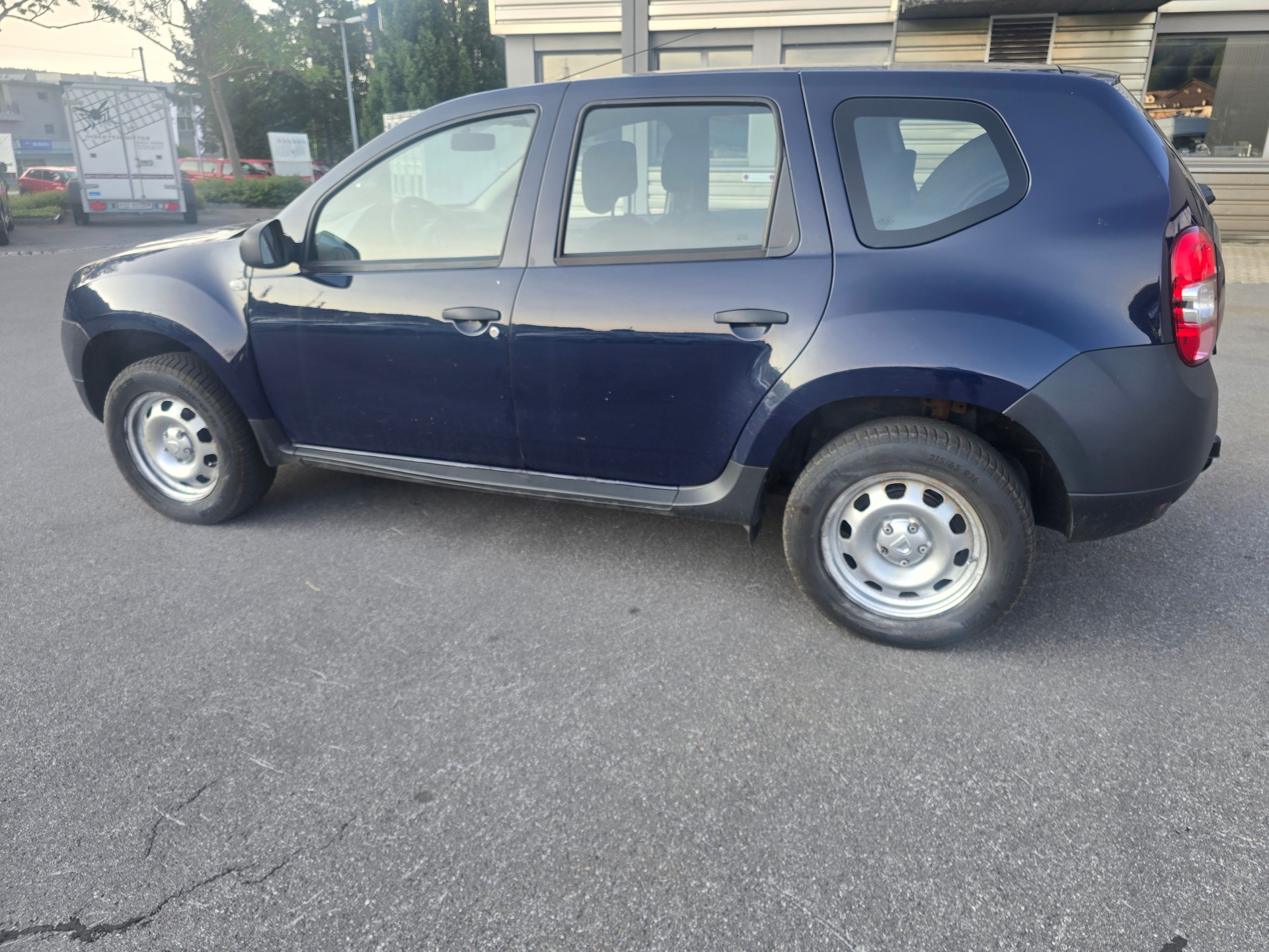 DACIA Duster 1.6 Celebration 4x4-image-7