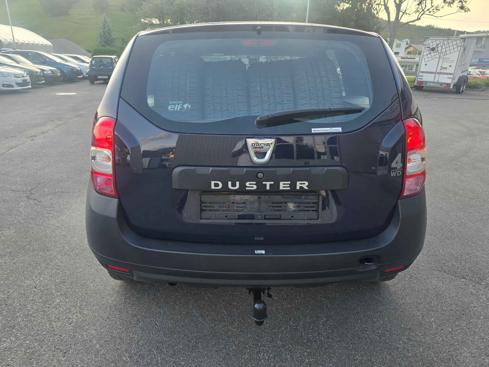 DACIA Duster 1.6 Celebration 4x4-image-3