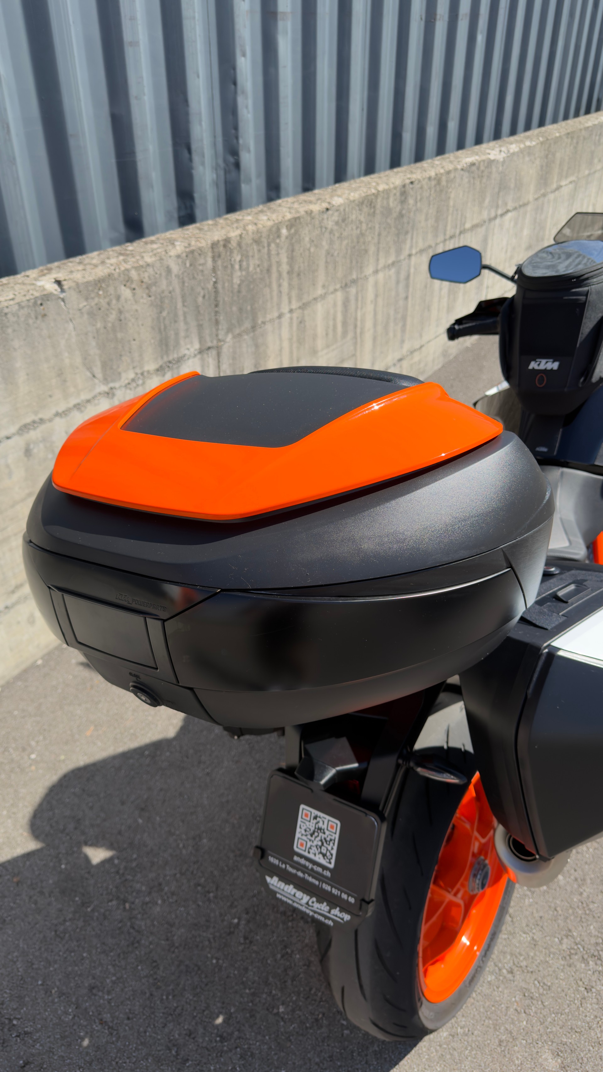 KTM 1290 Super Duke GT-image-9