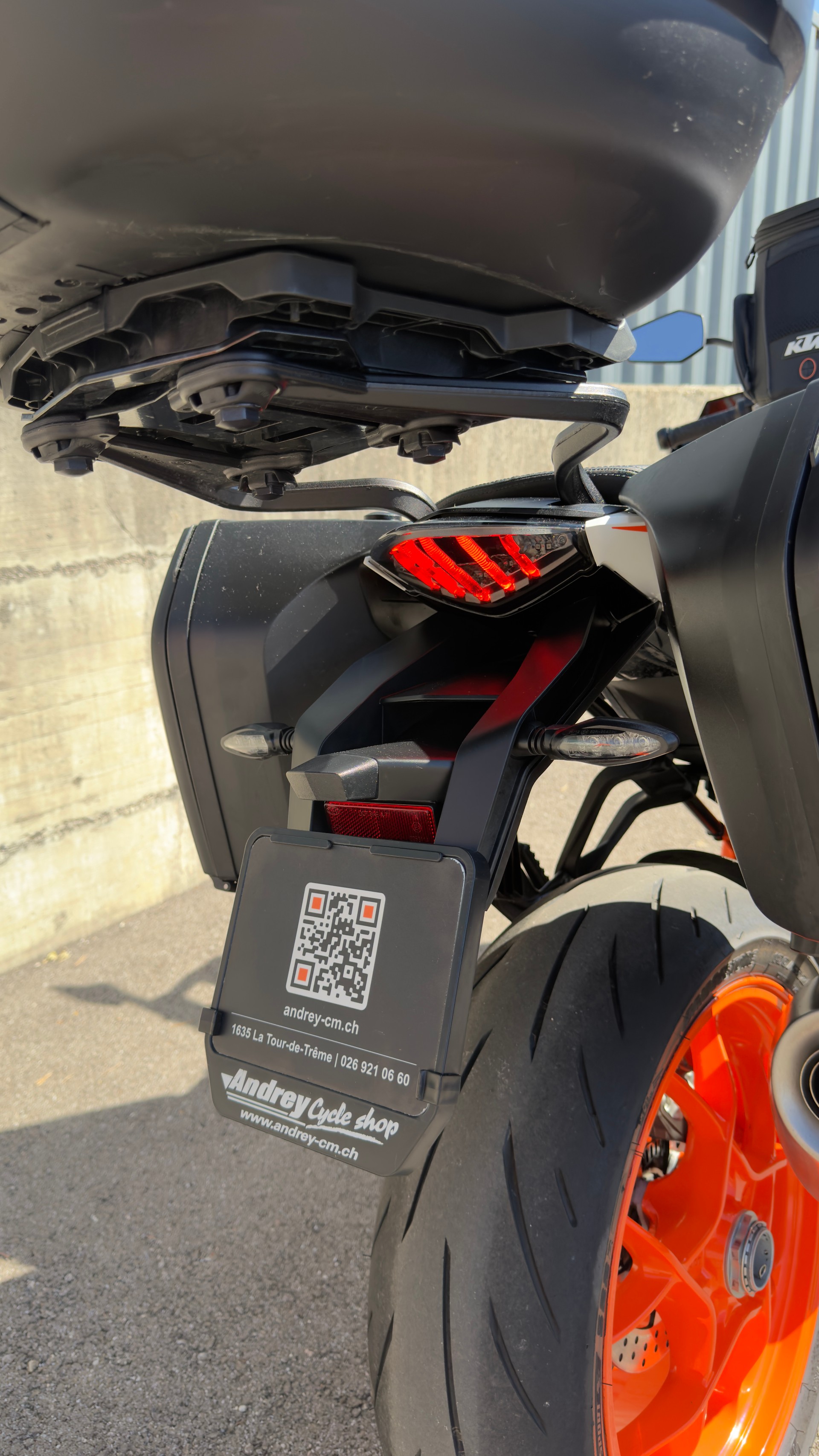 KTM 1290 Super Duke GT-image-8