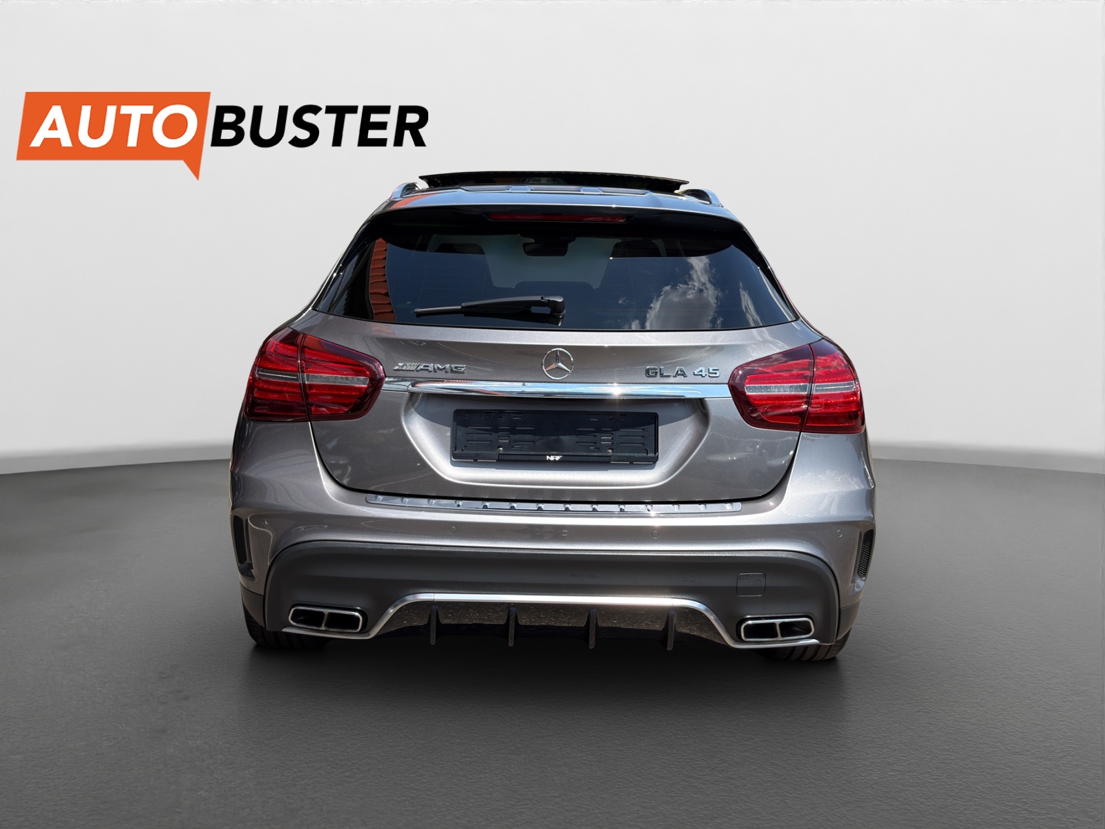 MERCEDES-BENZ GLA 45 AMG 4Matic 7G-DCT-image-3
