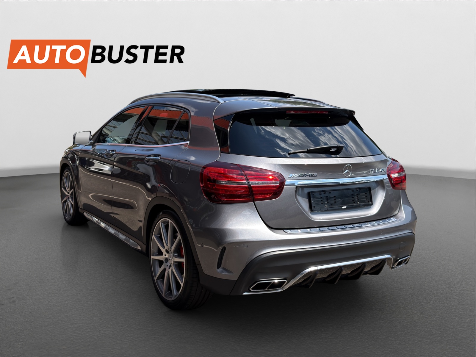 MERCEDES-BENZ GLA 45 AMG 4Matic 7G-DCT-image-2