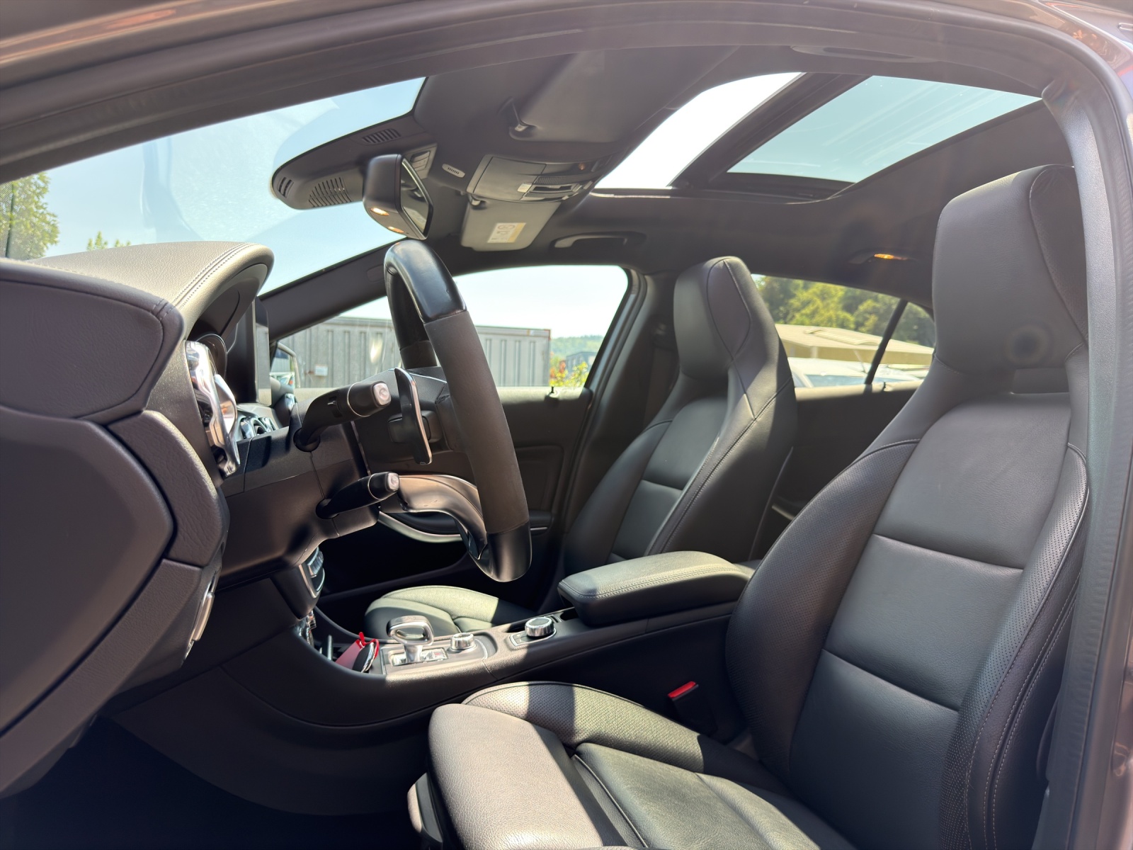 MERCEDES-BENZ GLA 45 AMG 4Matic 7G-DCT-image-9