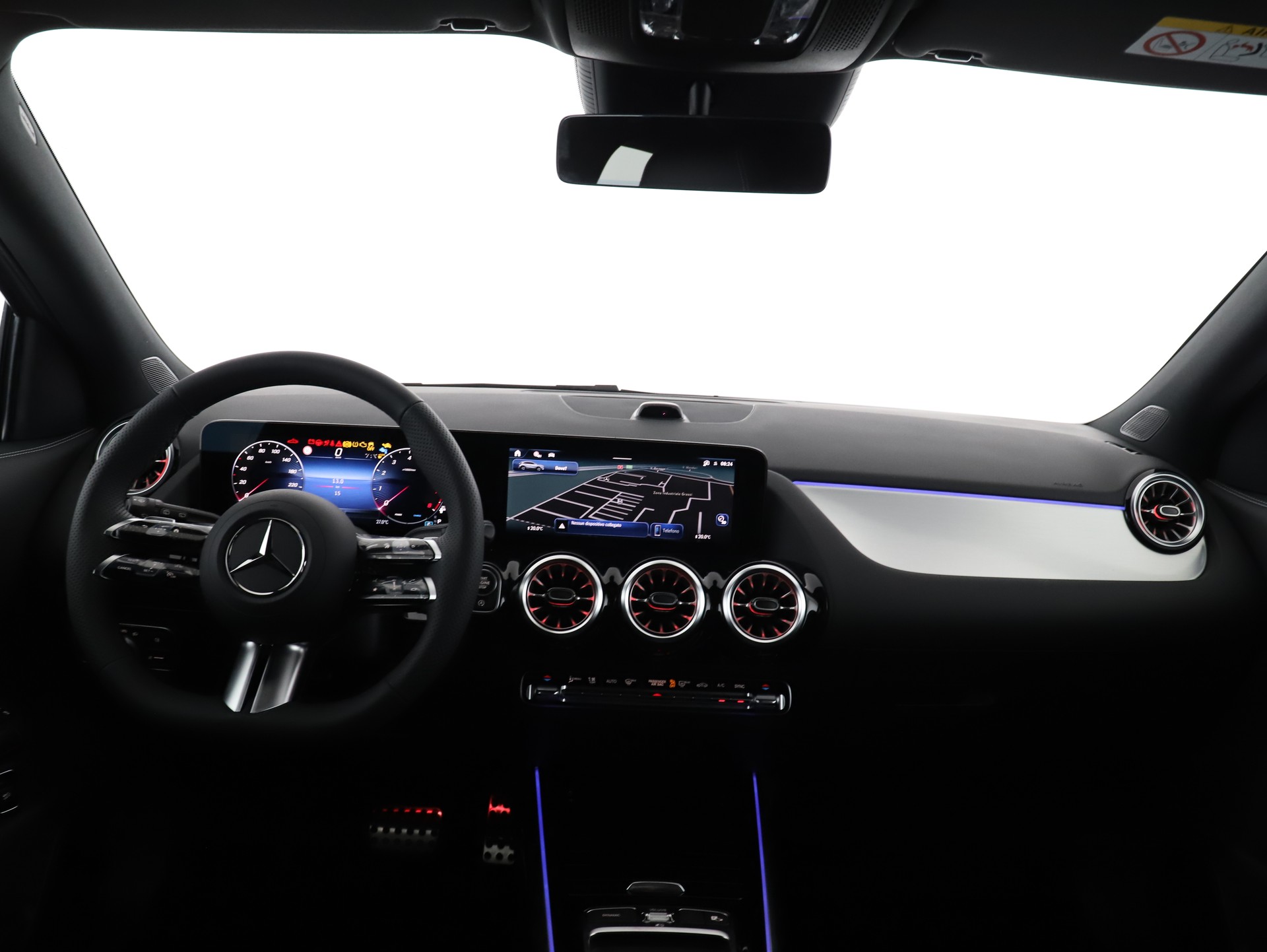 MERCEDES-BENZ GLA 200 Night Star 7G-D-image-12