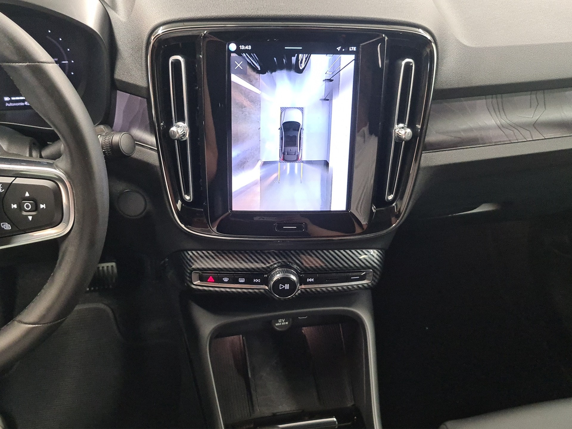VOLVO C40 E80 Plus AWD-image-9