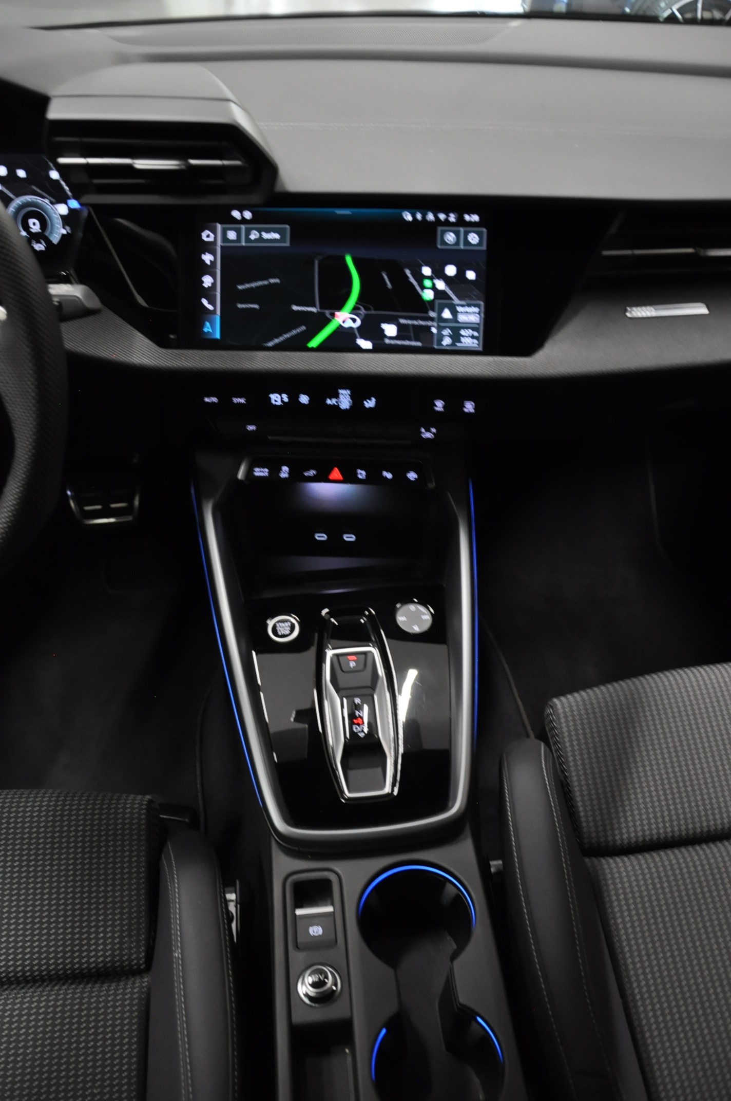 AUDI A3 Sportback 40 TFSI e advanced Attraction S-tronic-image-19