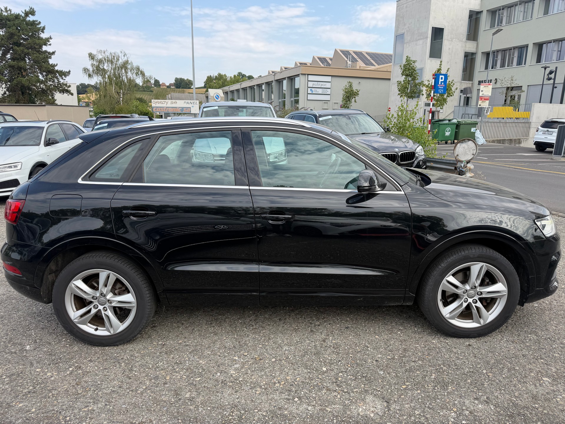 AUDI Q3 2.0 TDI sport-image-2
