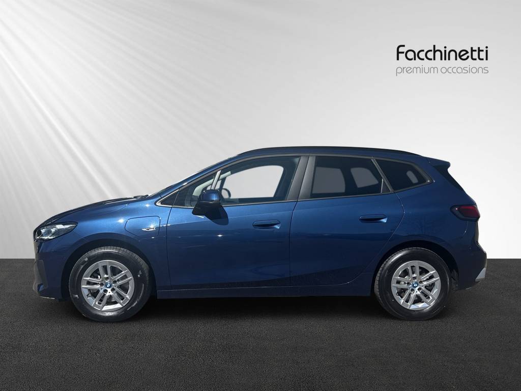 BMW 225e xDrive Active Tourer-image-2