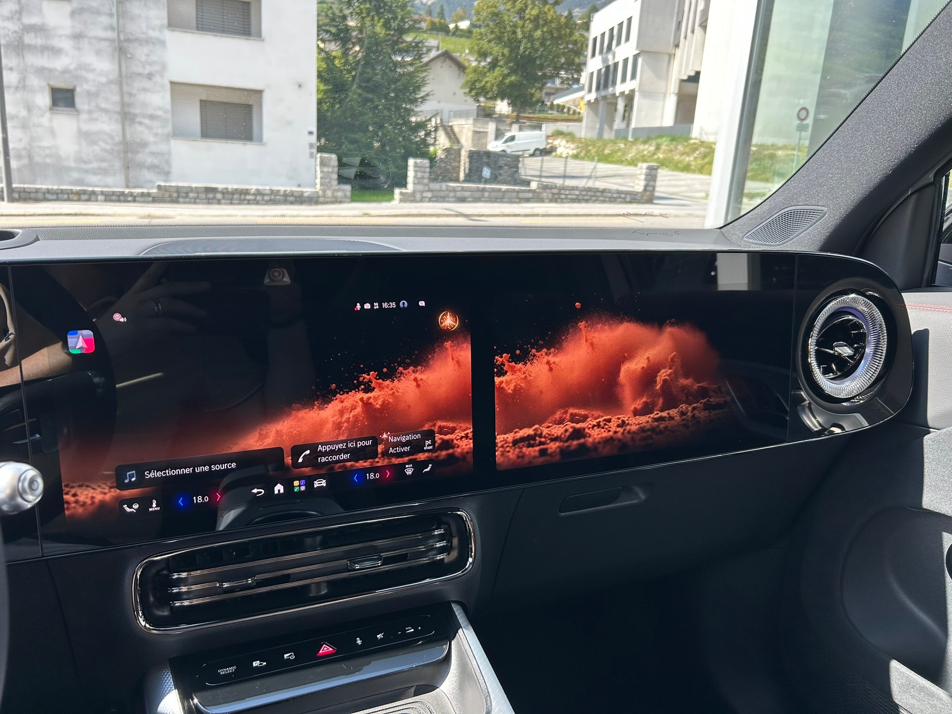 MERCEDES-BENZ GLB 220 4Matic AMG Line 8G-Tronic-image-13