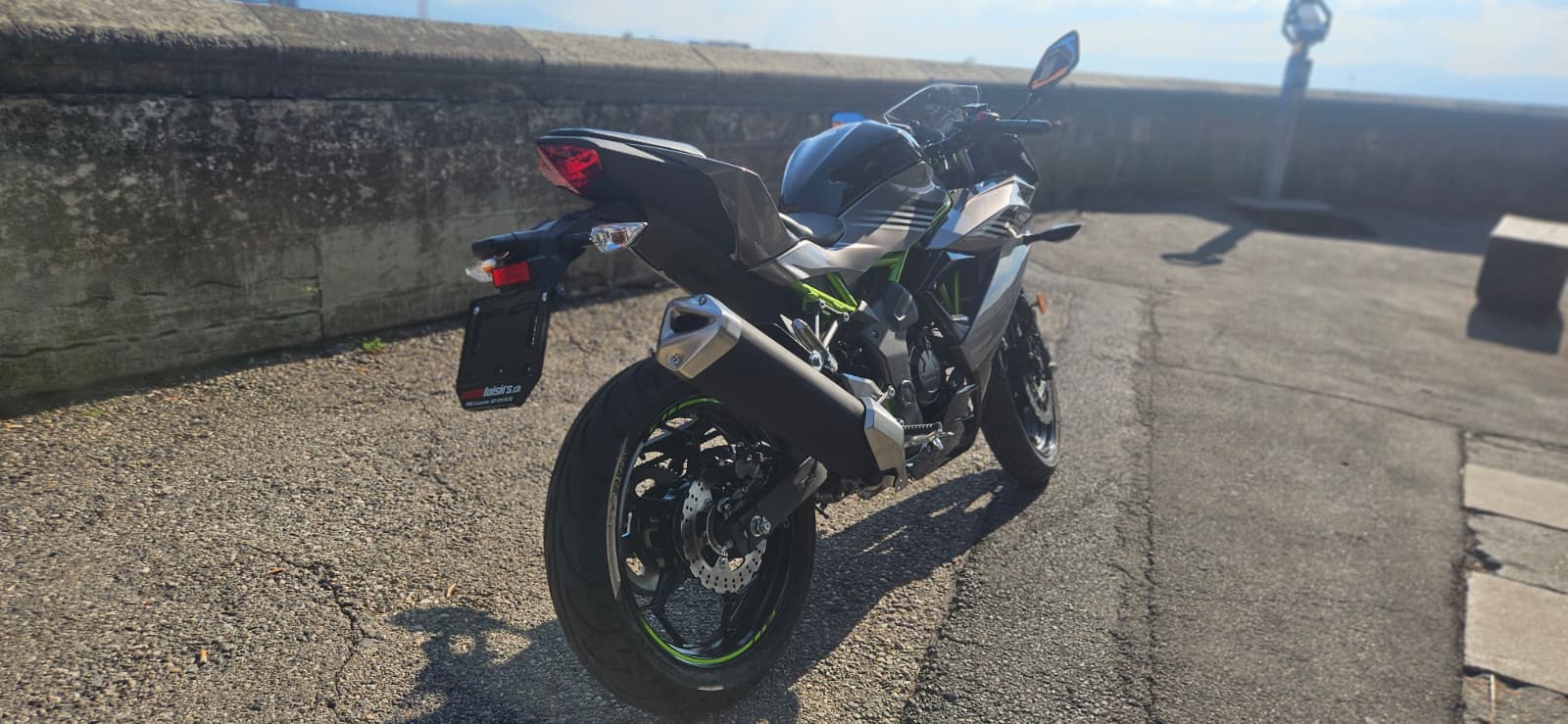 KAWASAKI Ninja 125-image-3