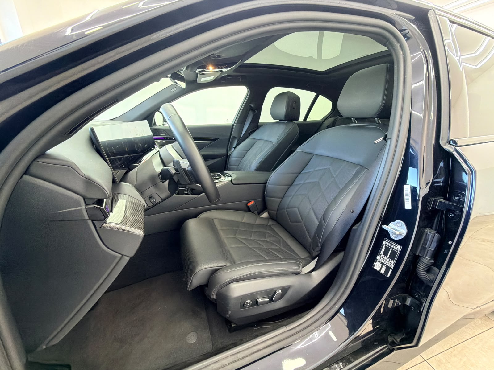 BMW 520i 48V M Sport Steptronic | Panorama | Vollausstattung | Garantie |-image-19