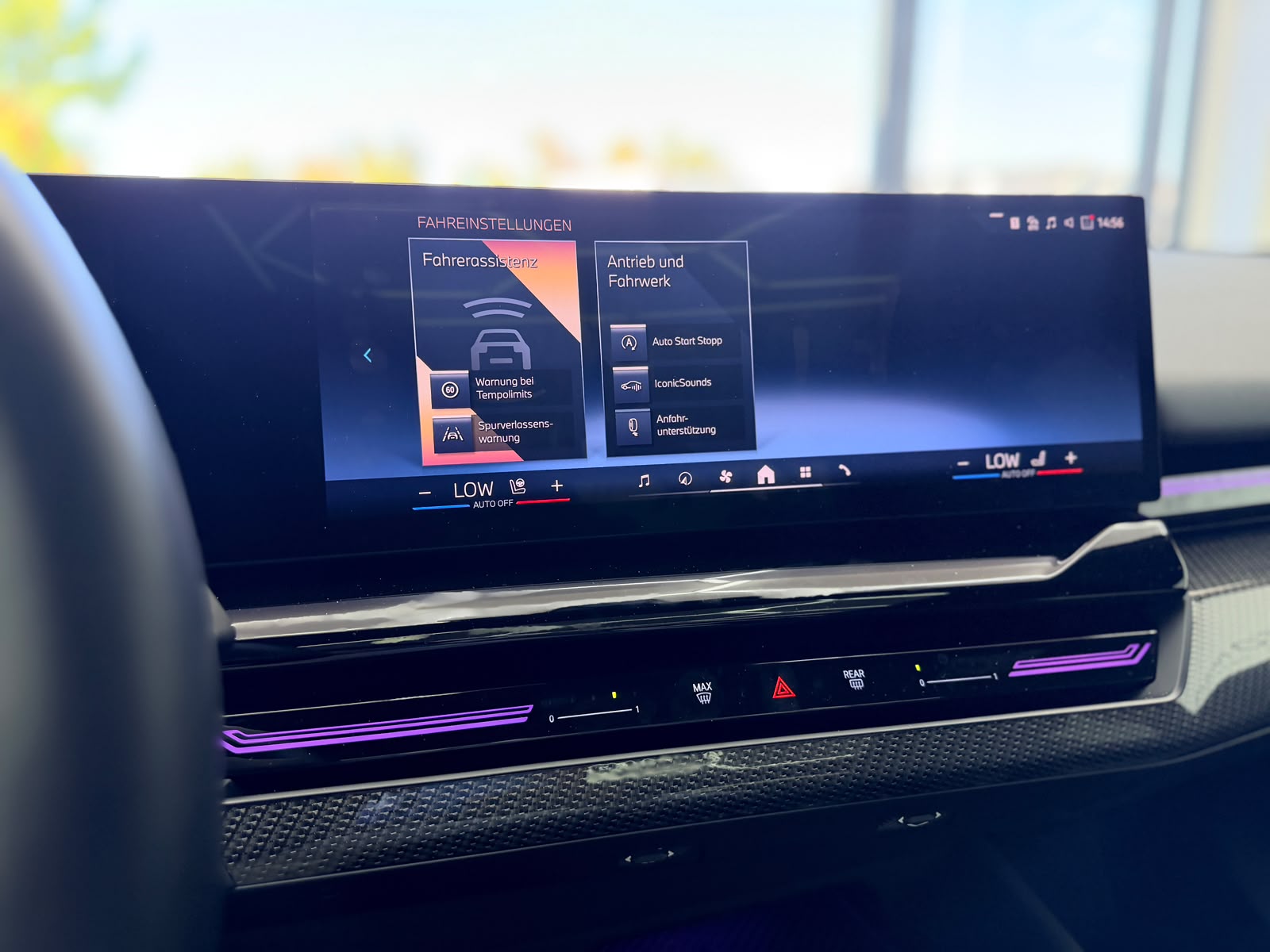 BMW 520i 48V M Sport Steptronic | Panorama | Vollausstattung | Garantie |-image-14