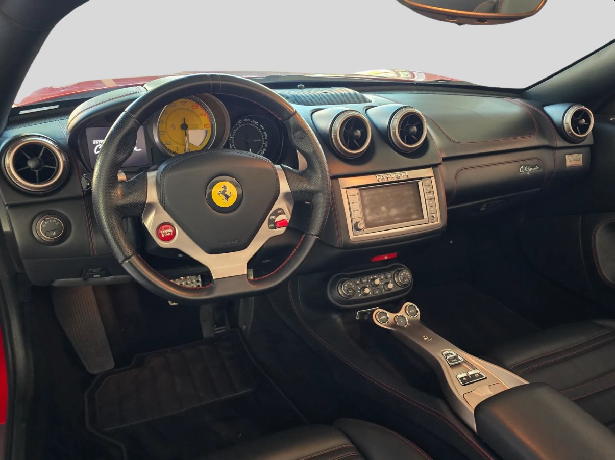 FERRARI California 4.3 V8-image-10