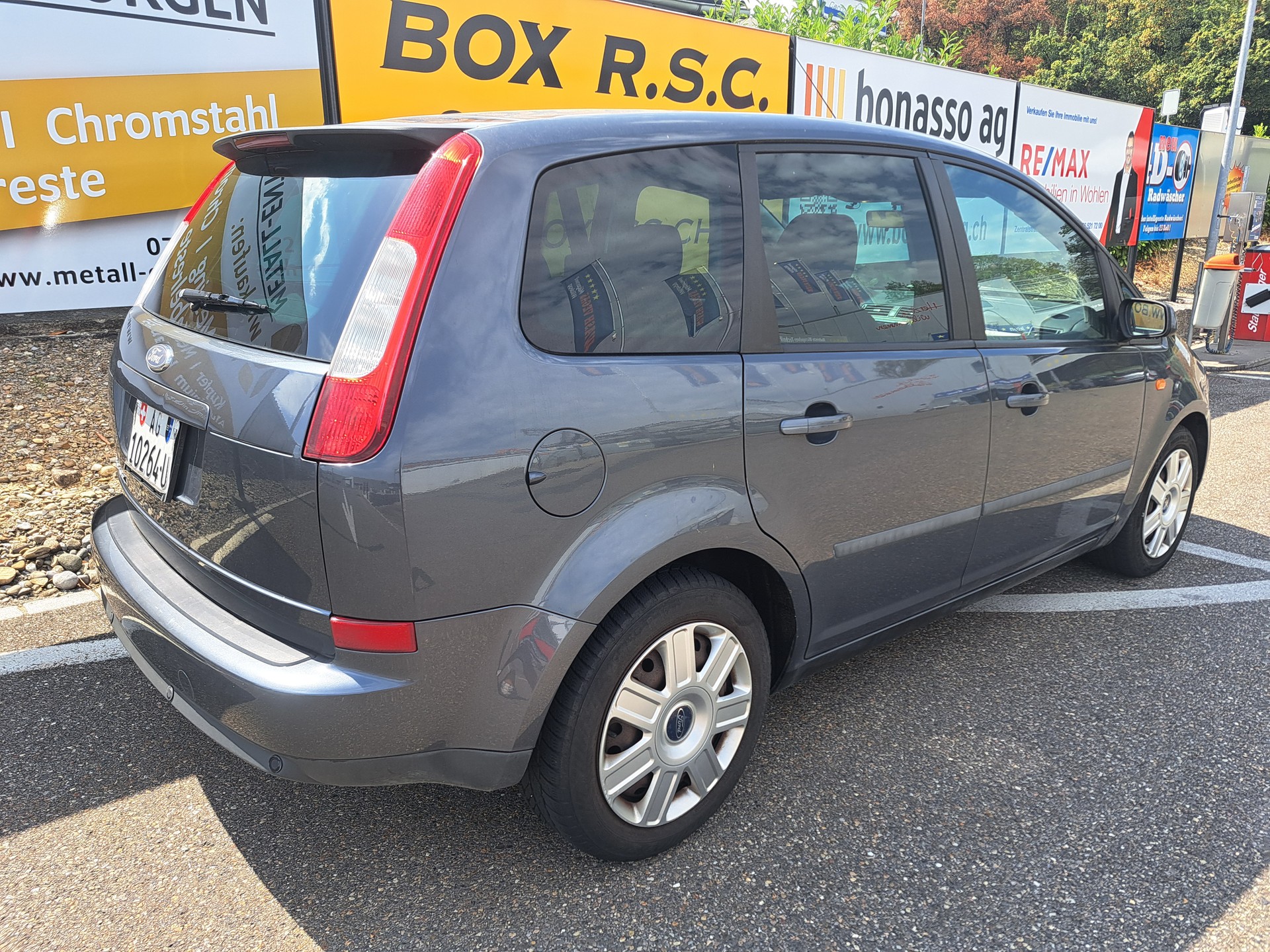 FORD C-Max 1.8 Ambiente-image-1